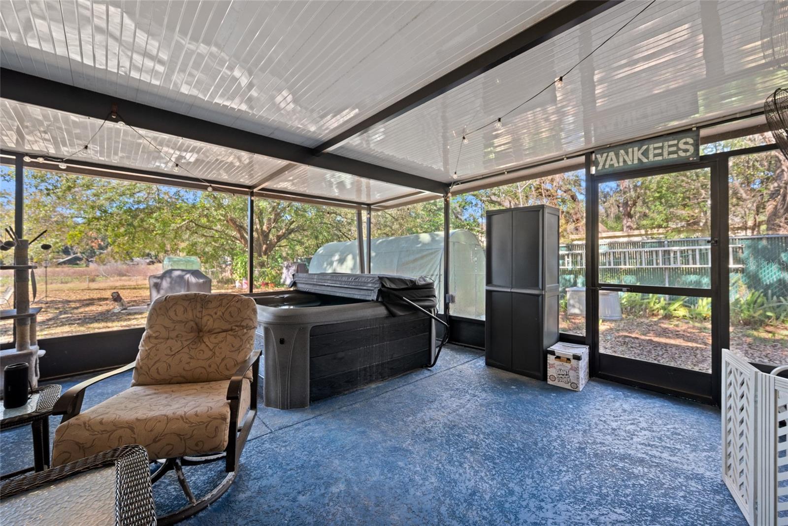 20 Feet x 30 Feet Screen Room!!