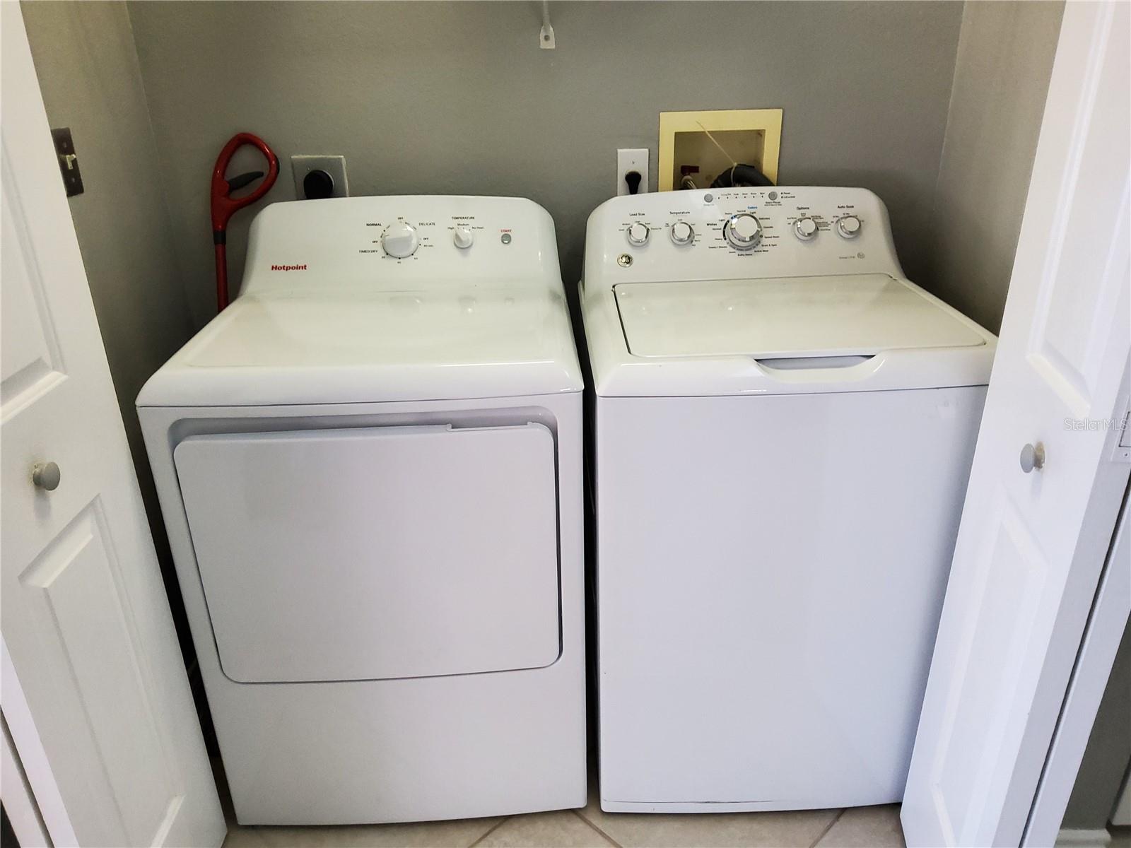 Washer and dryer off the kitchen