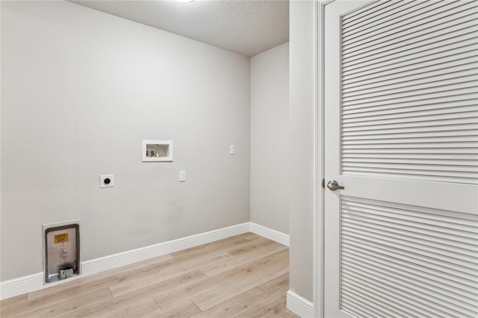 2nd floor laundry room