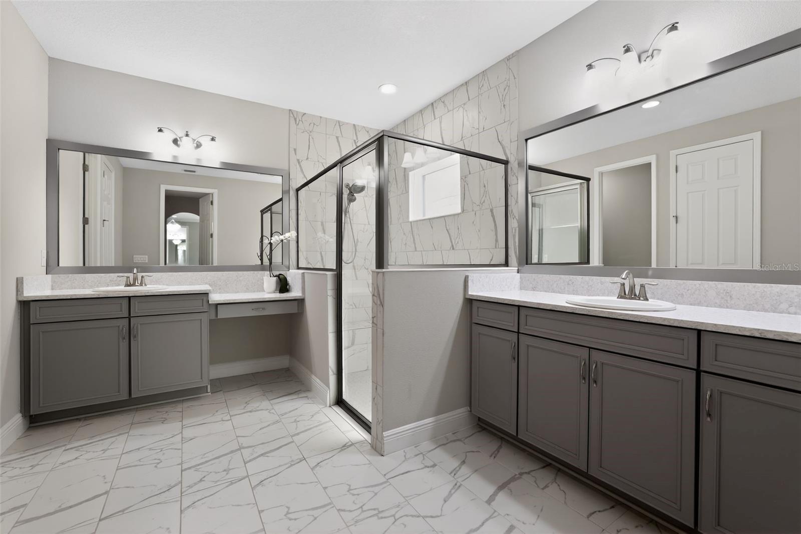 First floor owner's bathroom