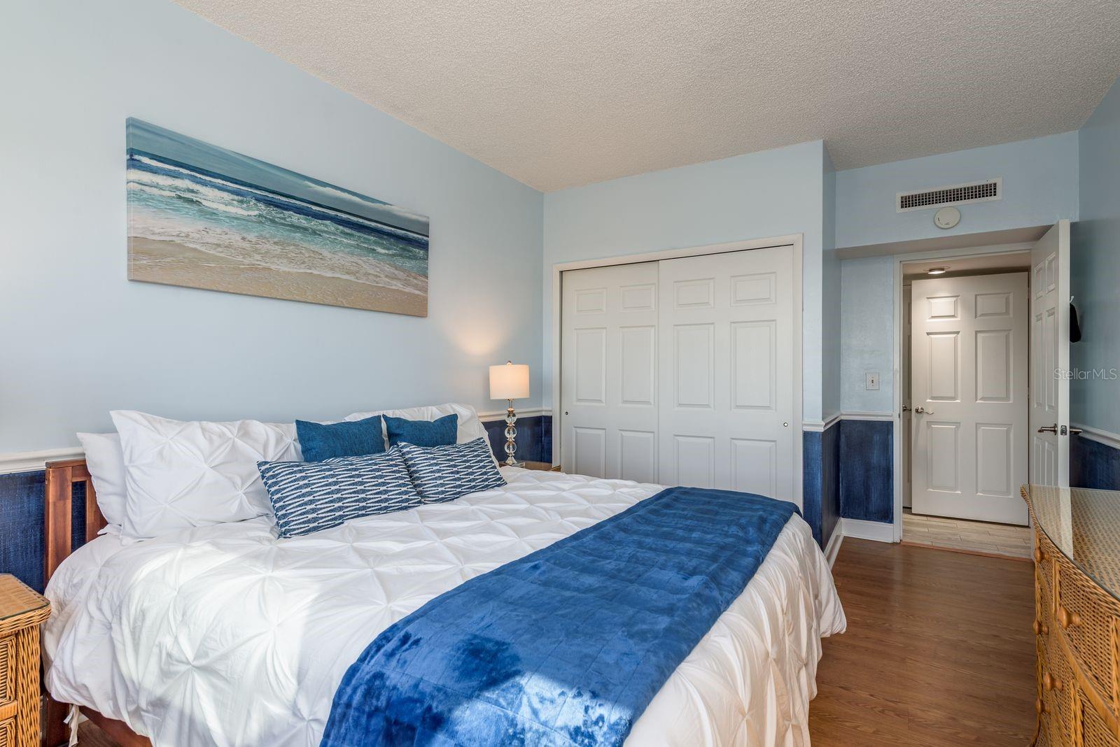 Guest Bedroom - Spacious