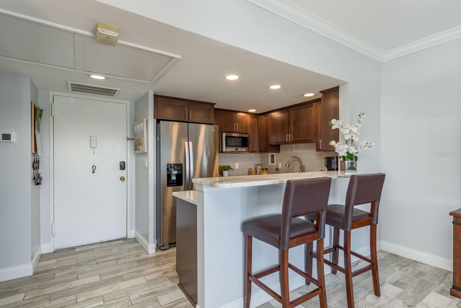 Custom Kitchen w. Pass-through