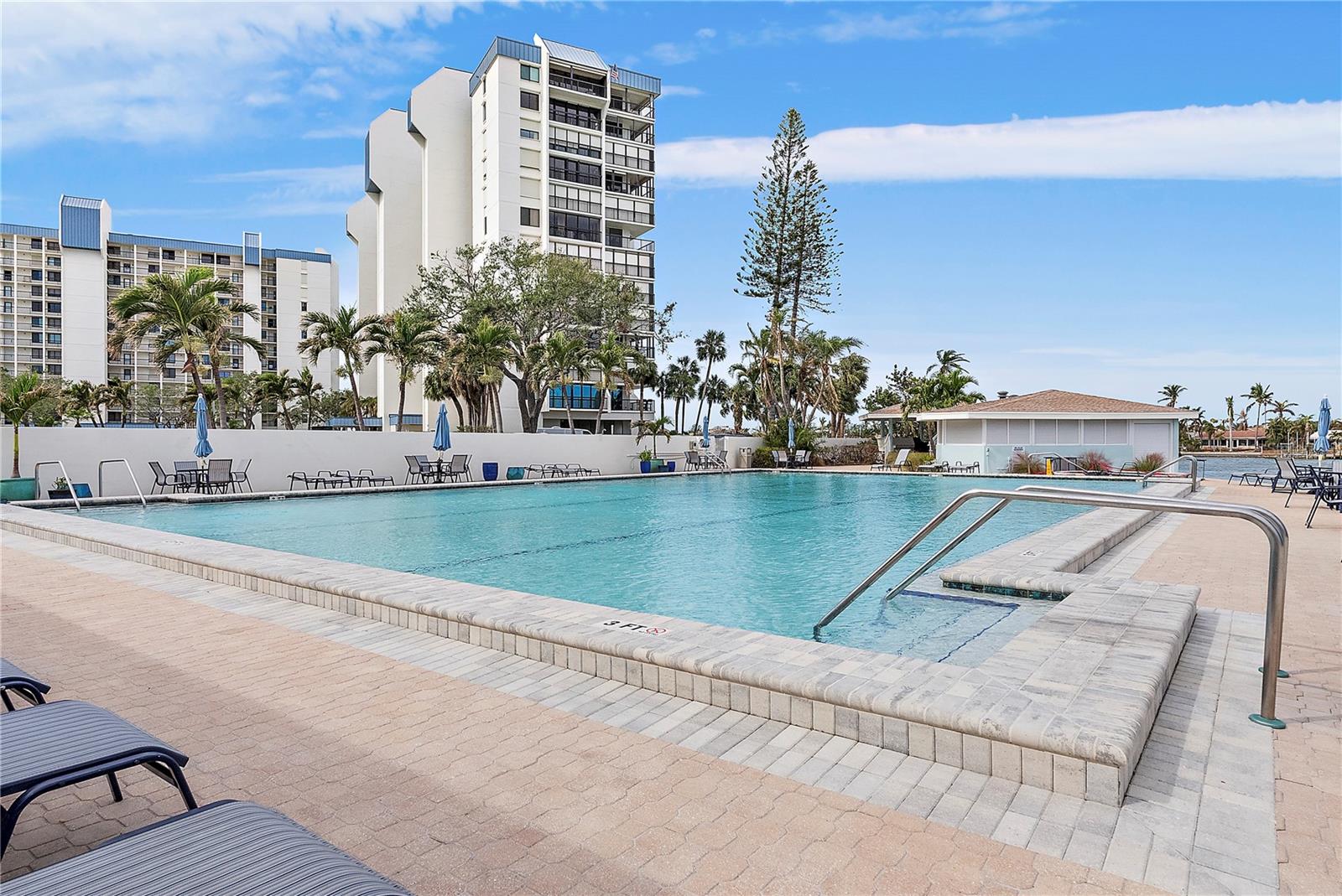 You'll love the Olympic all year round heated pool and hot jacuzzi right on the Bay!