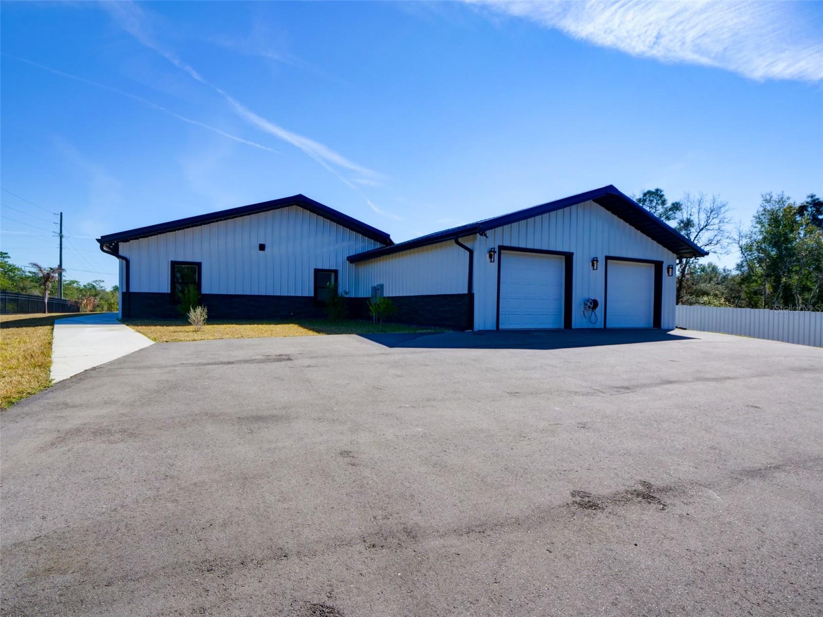 Side View with Garage