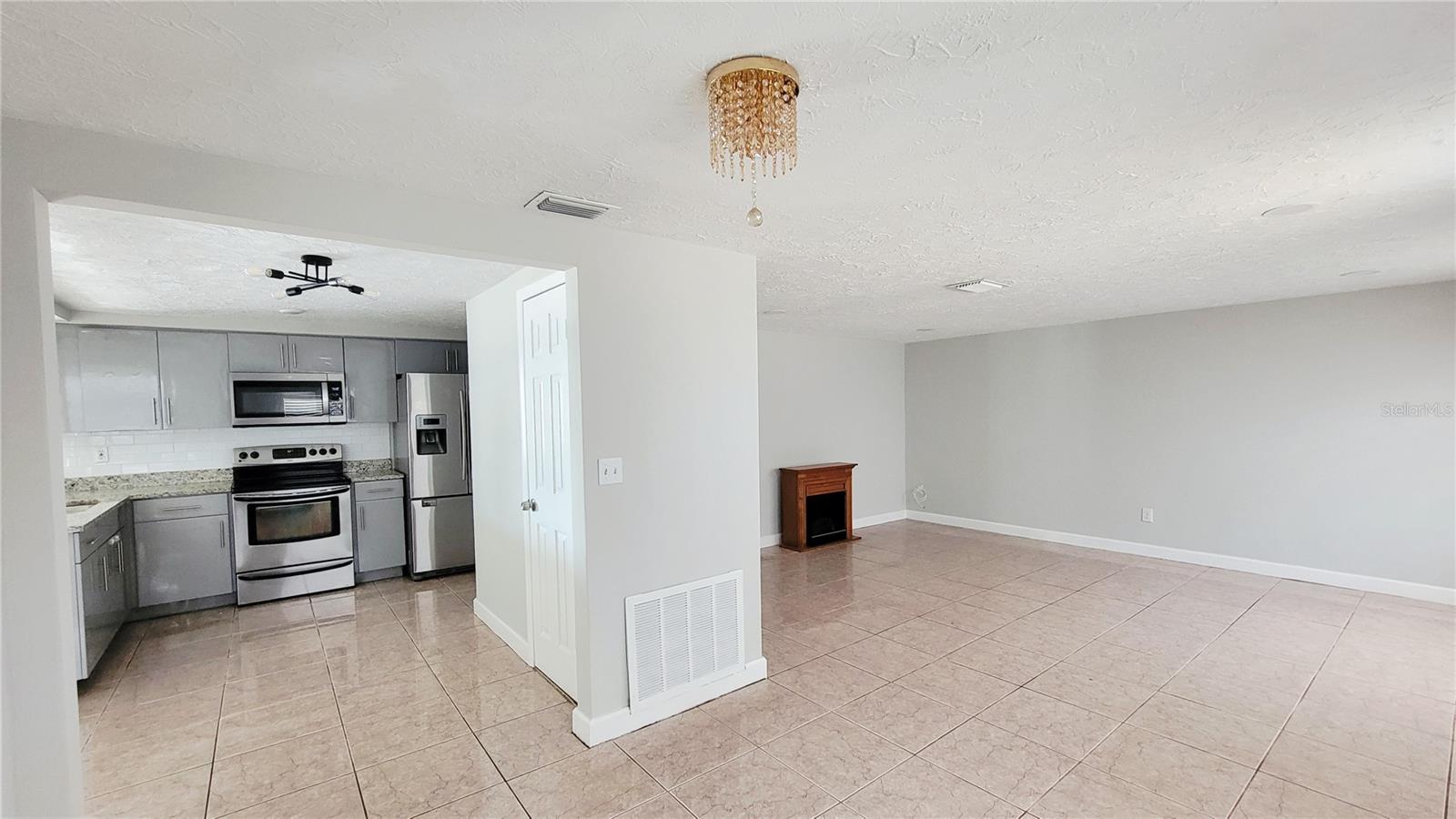 Living room & kitchen