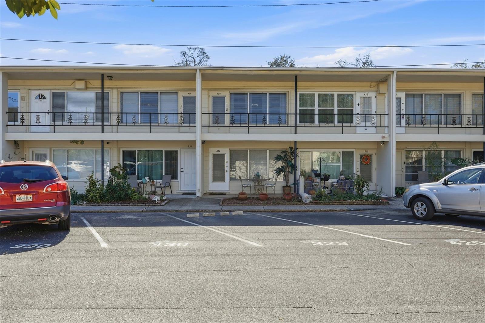 Clearview Oaks 5664 40th Ter N #430