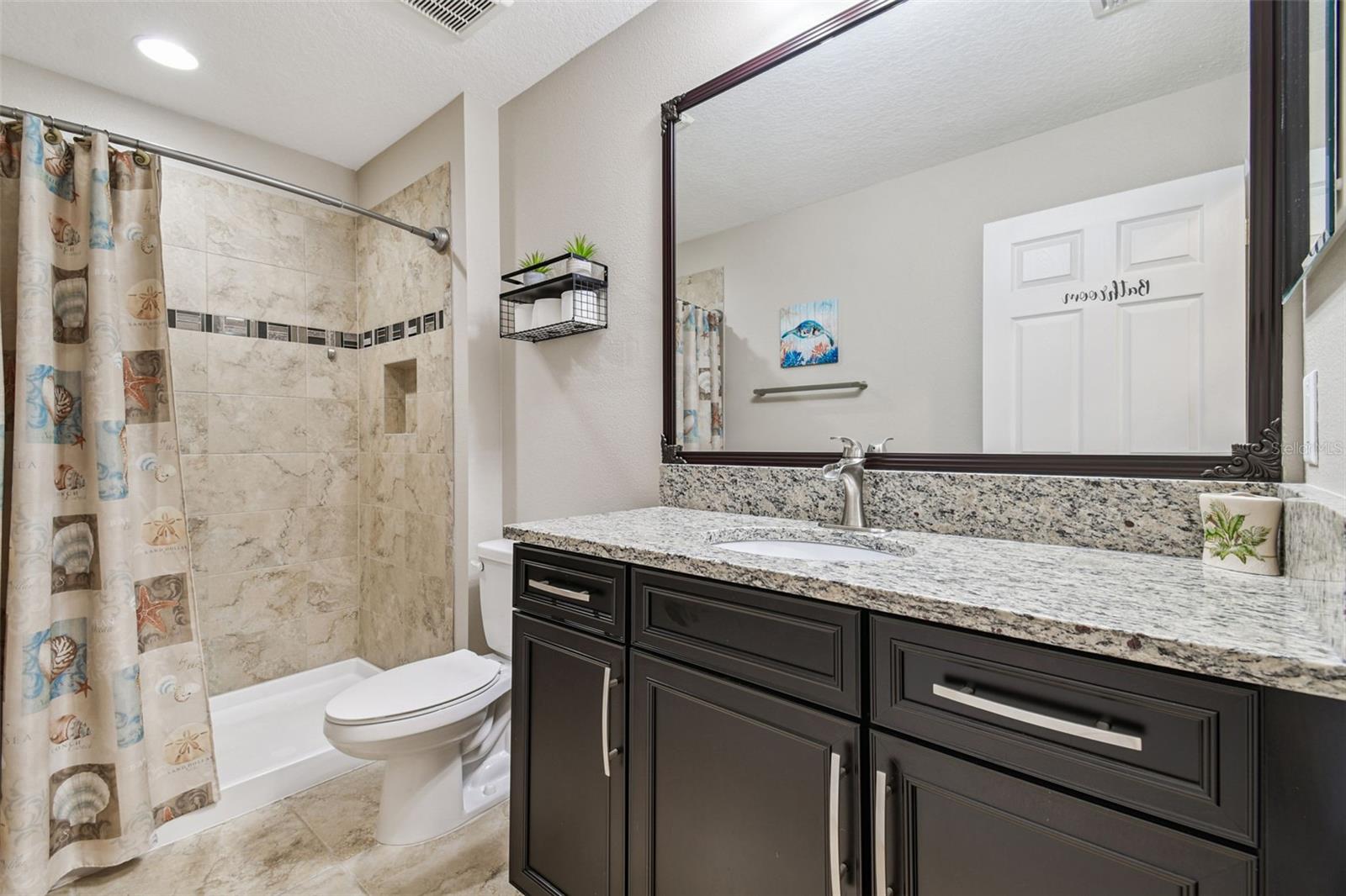 FULL BATH FOR BEDS 1 AND 2