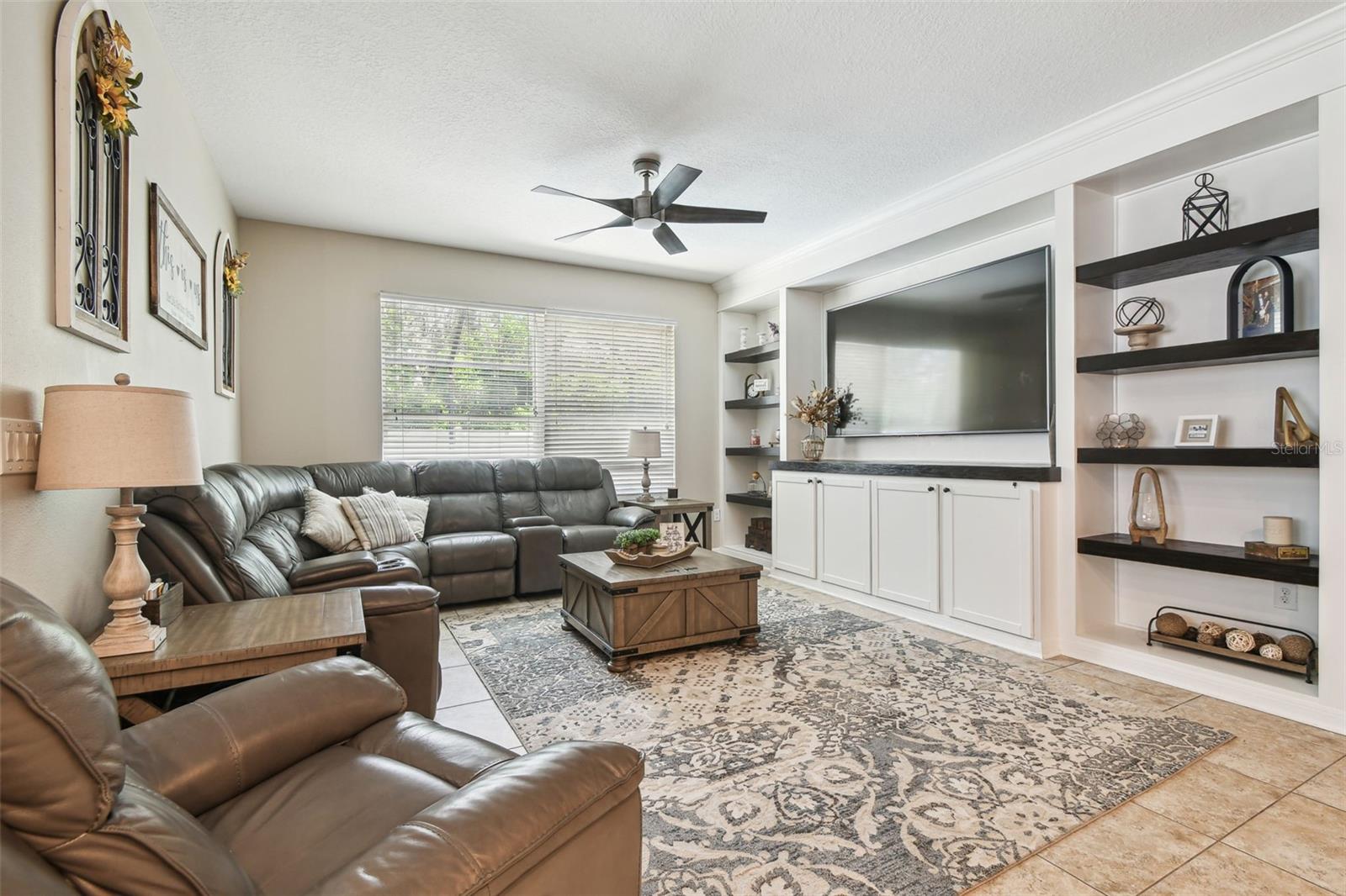 **Previous Homeowner furnishings**