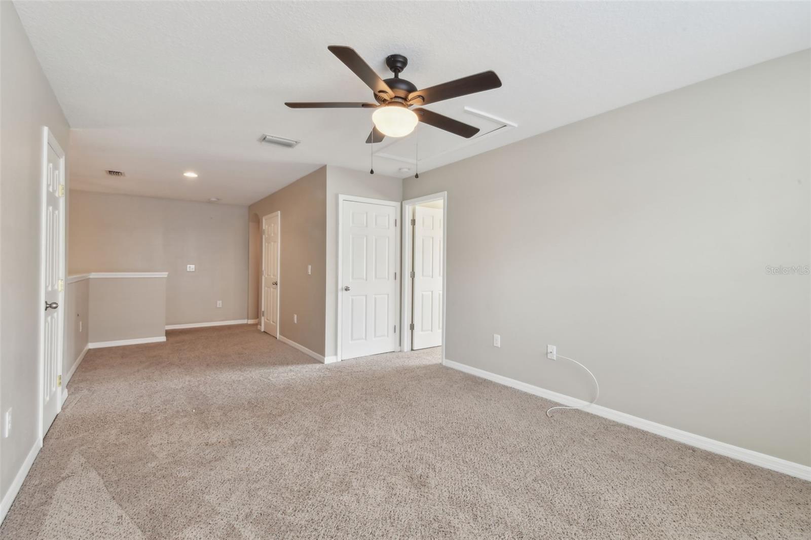 Upstairs Loft (cont.)