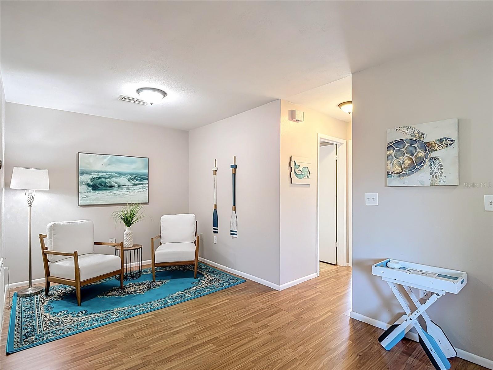 EXTRA ROOM OR DINING ROOM