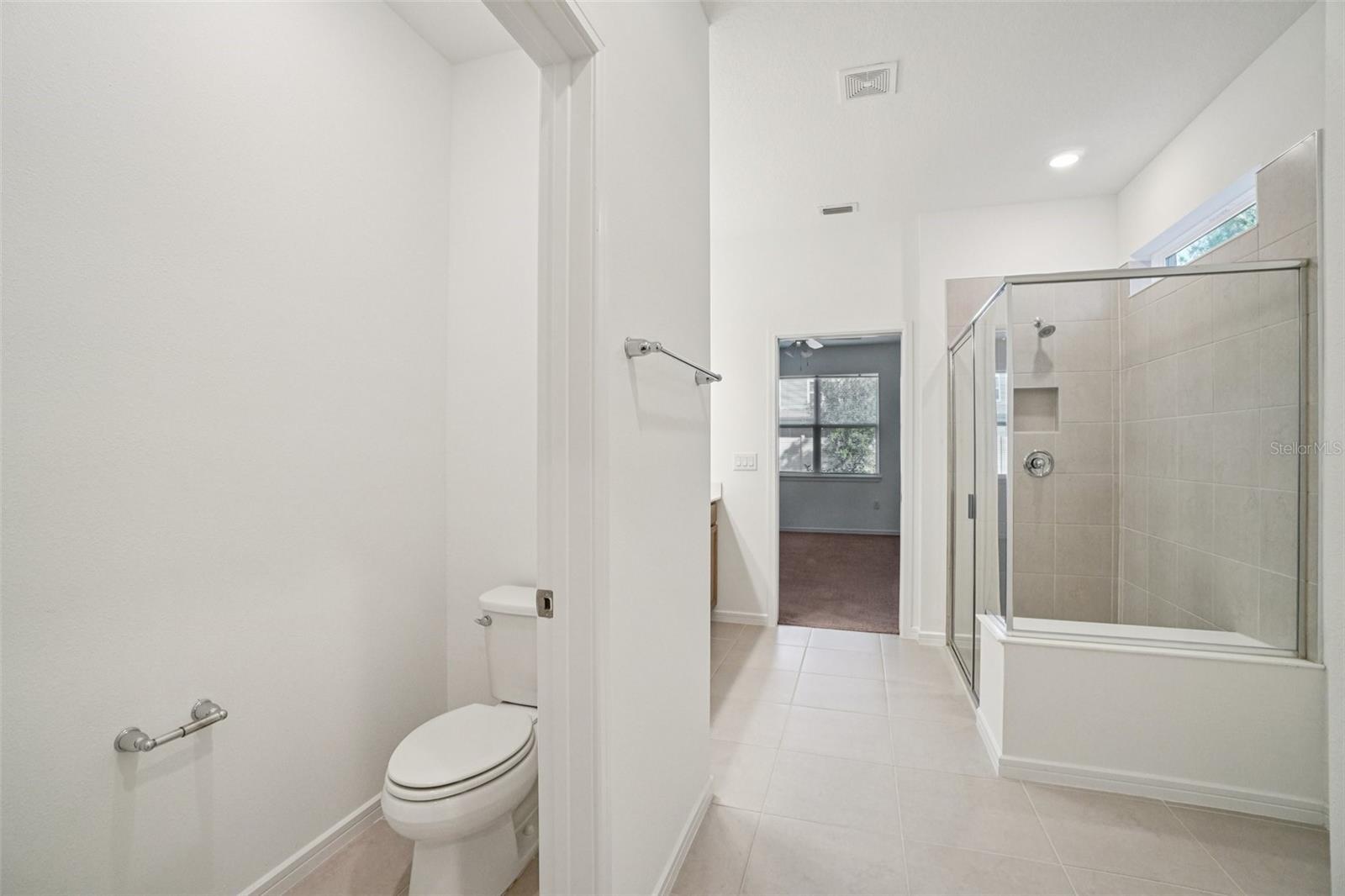 PRIMARY BATH HAS PRIVATE WATER CLOSET AND A SEPARATE LINEN CLOSET FOR EXTRA STORAGE