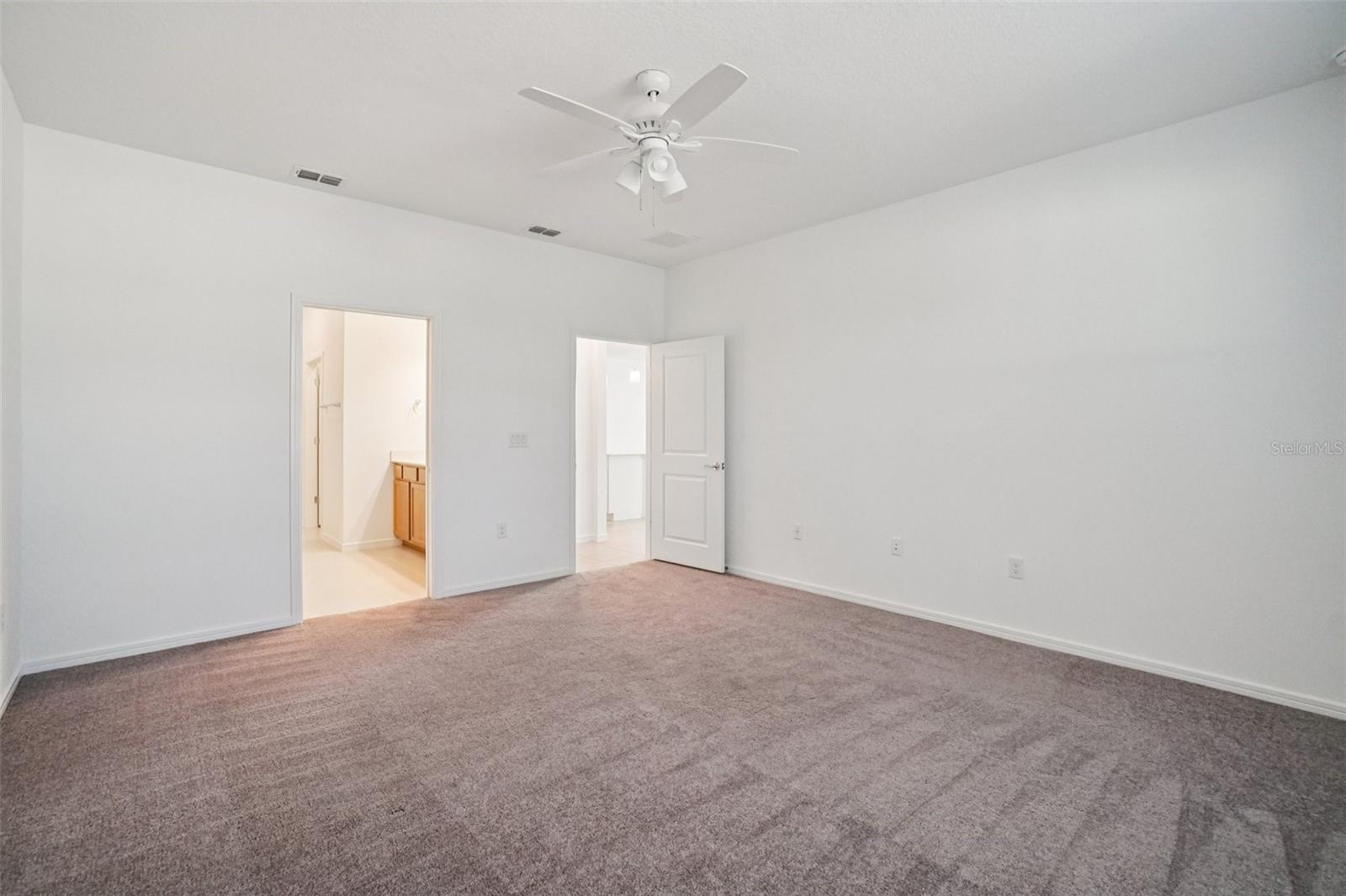 BEDROOM 4 HAS FULL ENSUITE BATH! GREAT FOR VISTING GUESTS OR IN-LAWS!