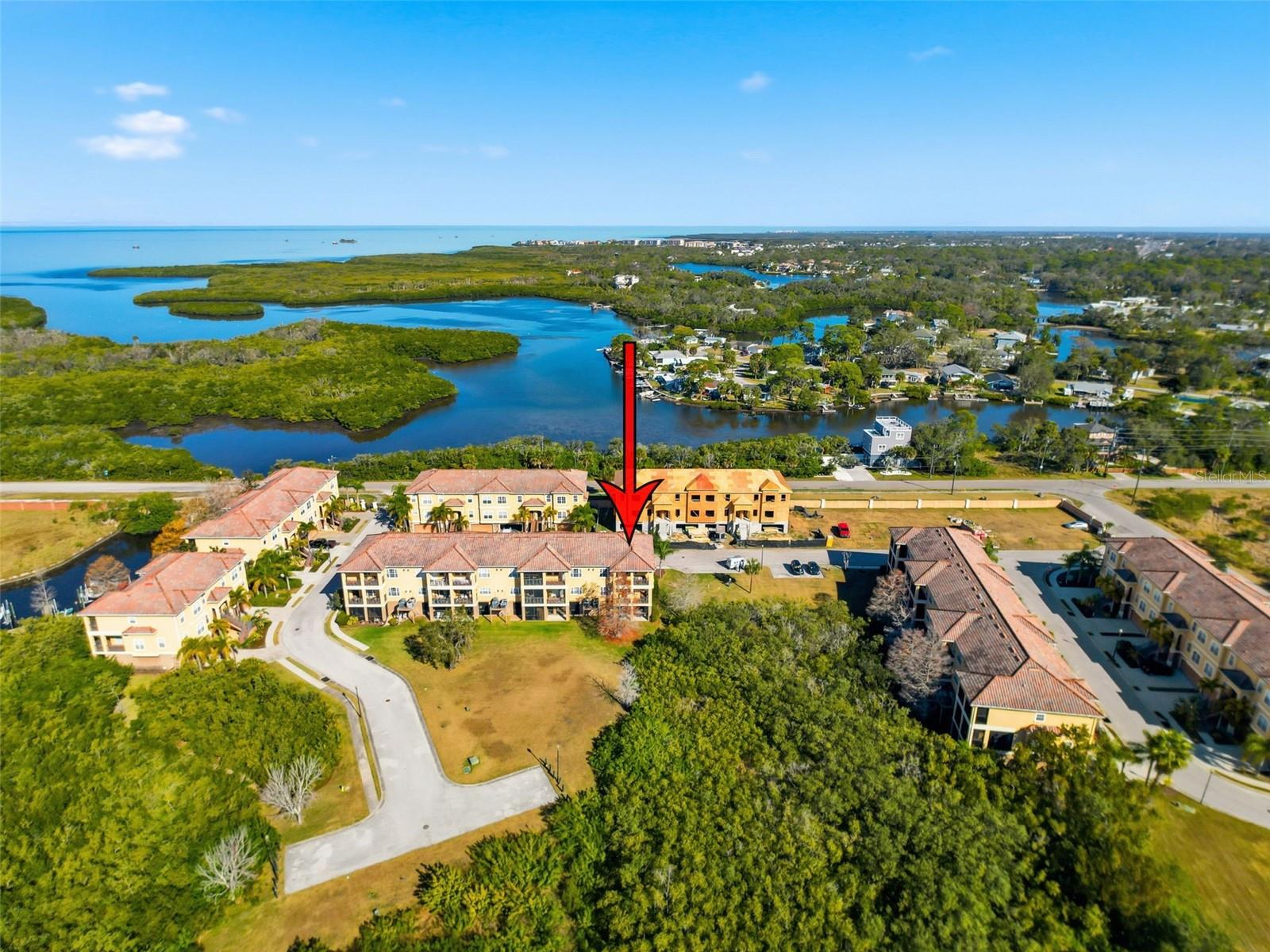 Aerial view of the towhnhouse