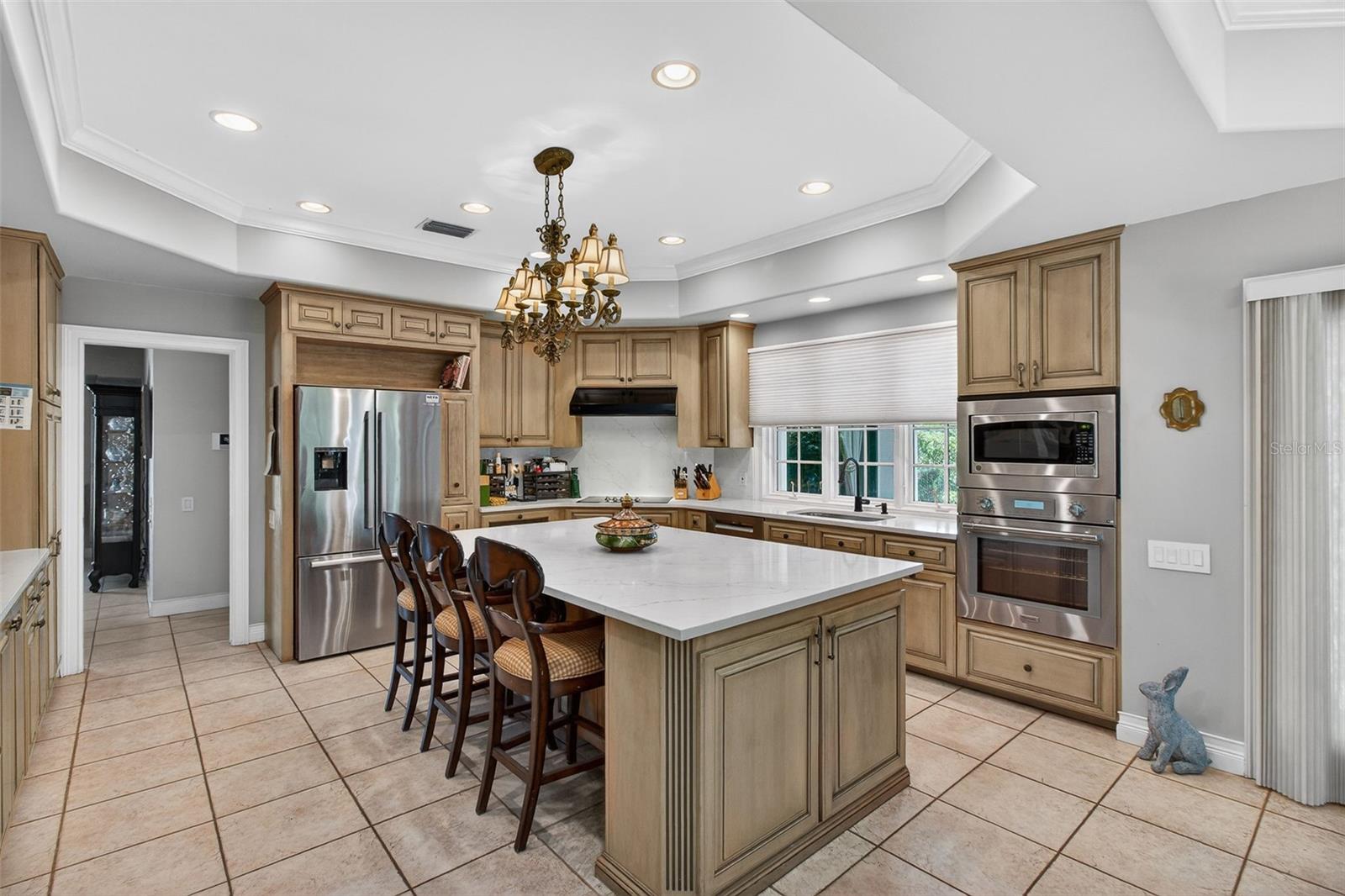 Deluxe Chef's Kitchen