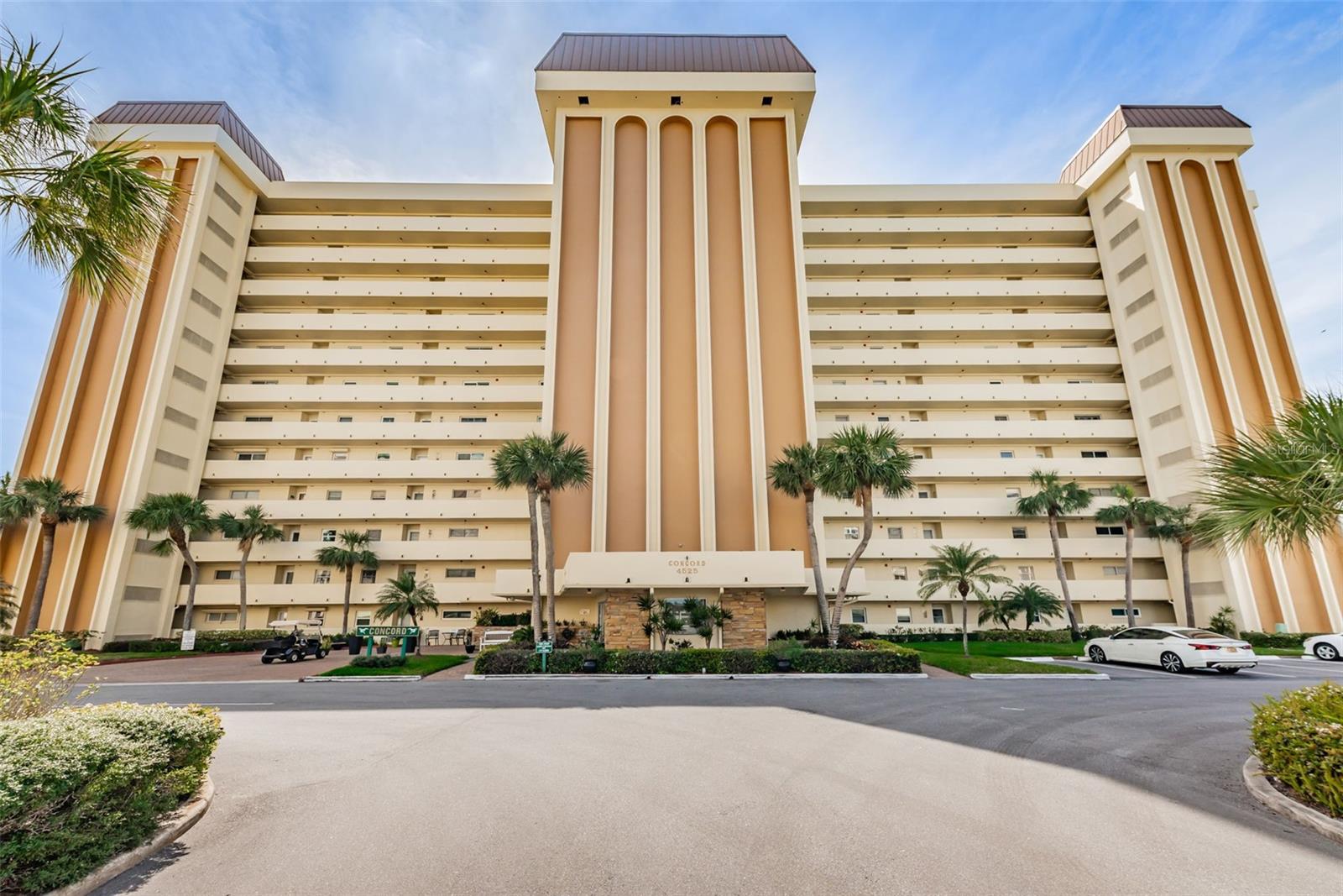 Concord- waterfront builing