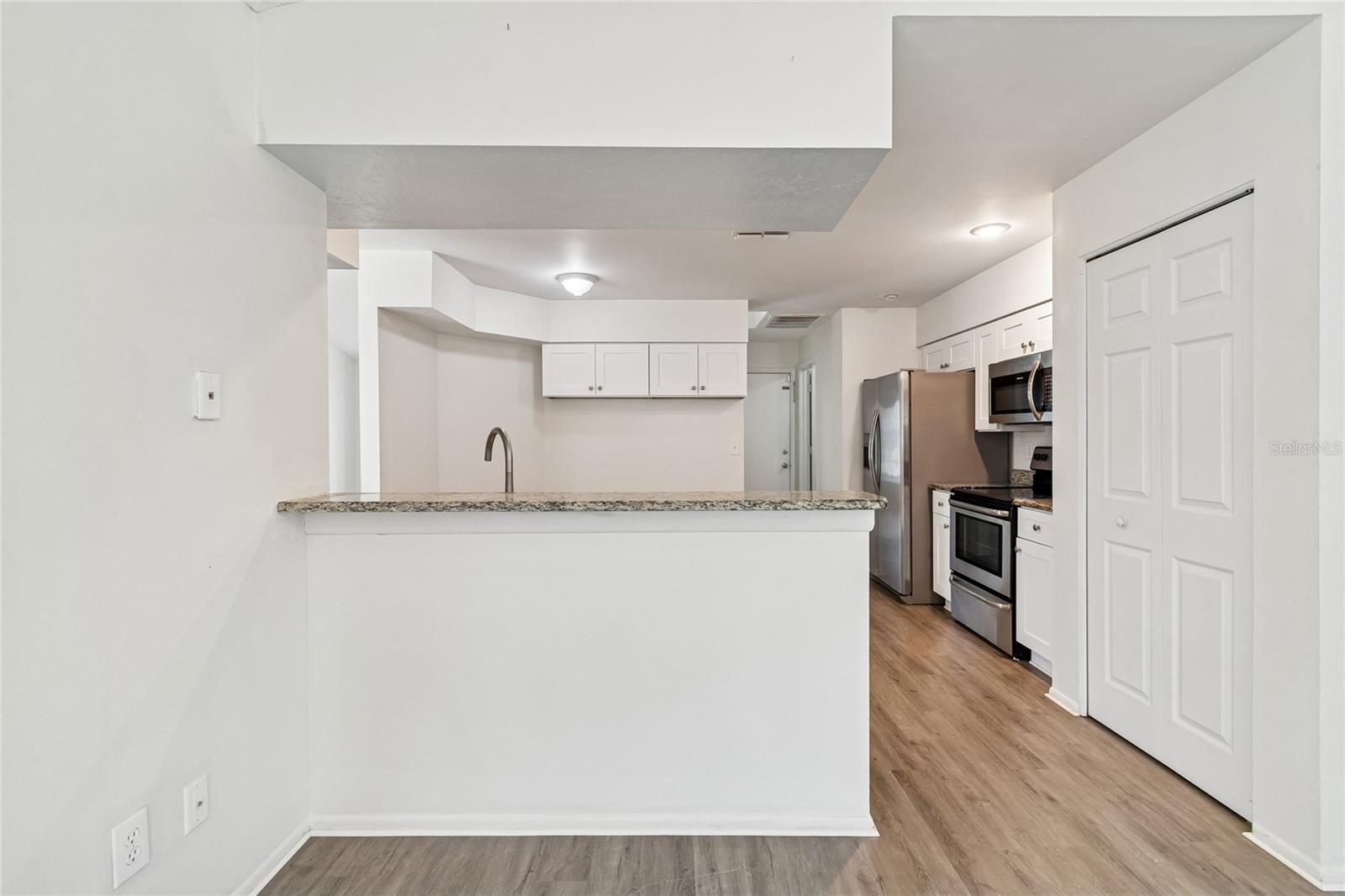 FULLY APPLIANCED KITCHEN