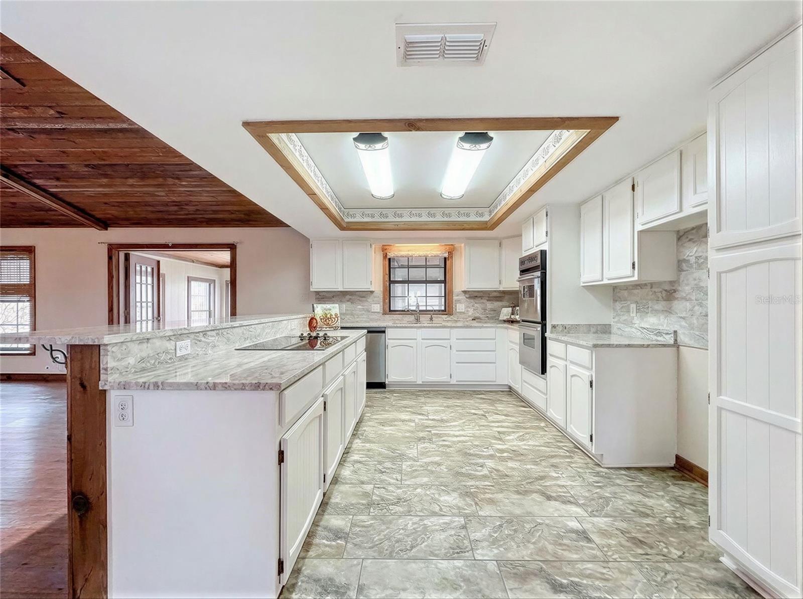 sample of white kitchen potential - virtually colored - cabinet removed virtually