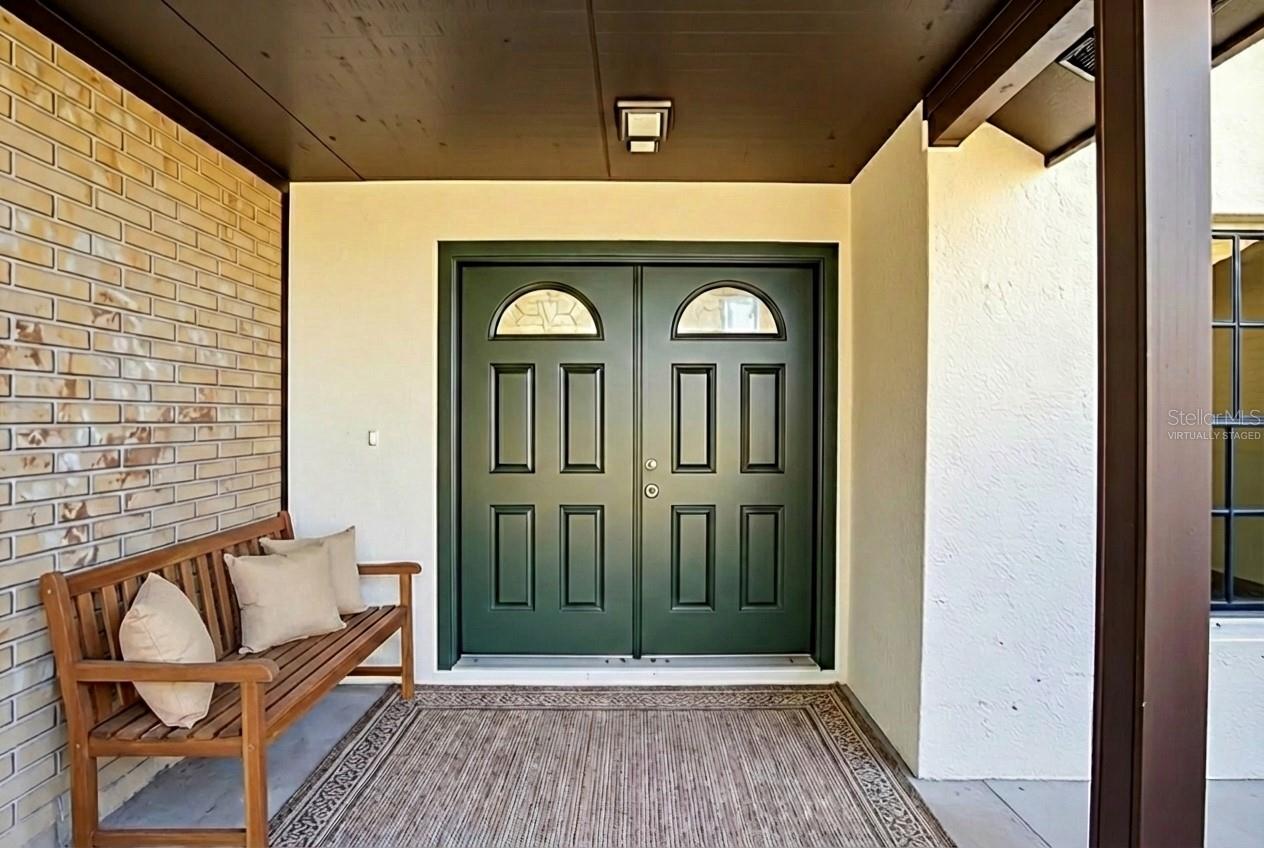 *Virtually Staged* Front Portch