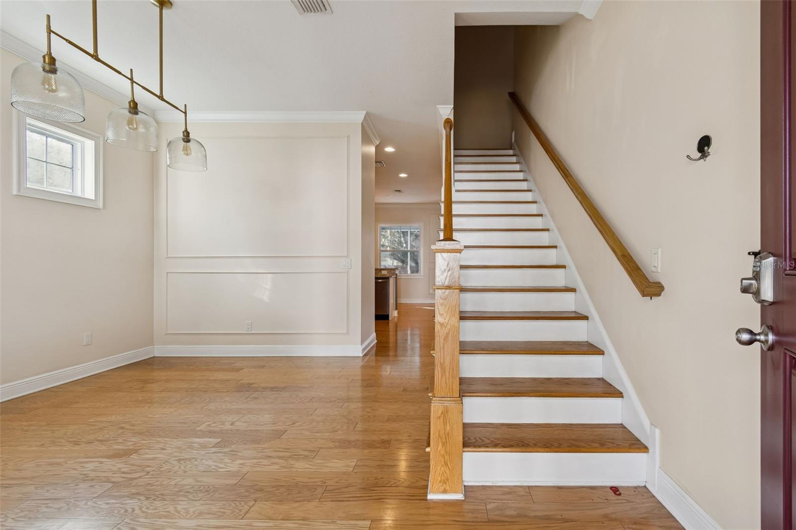 Living or Dining Area