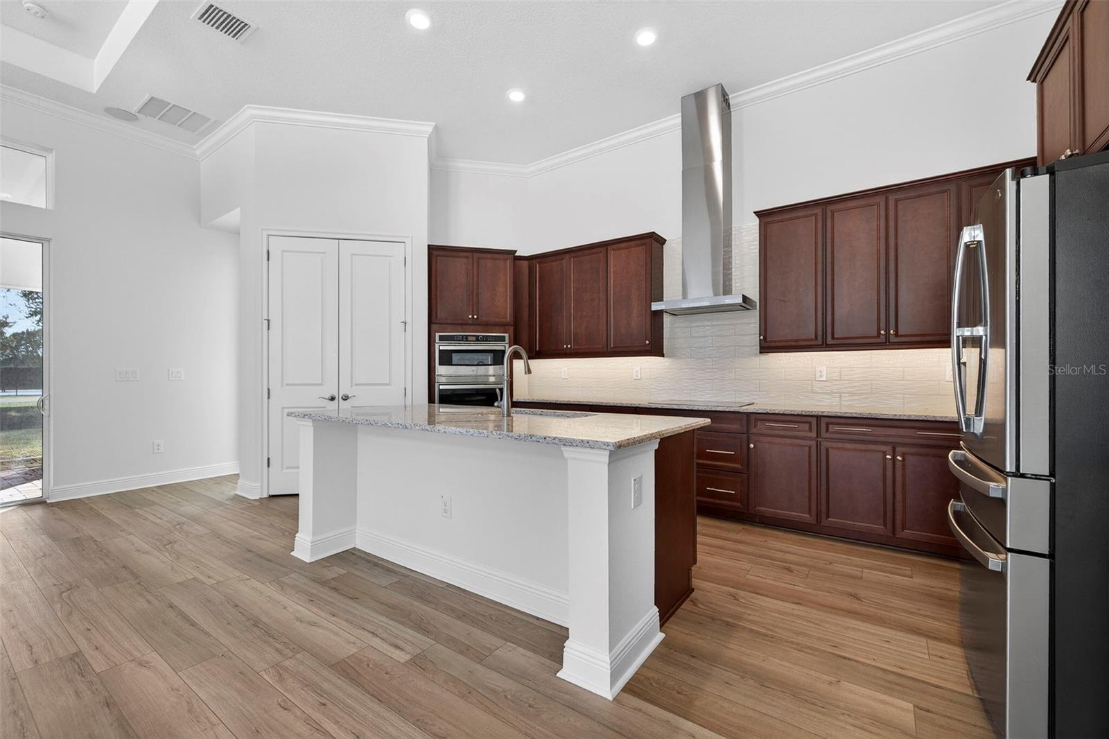 Stainless appliances