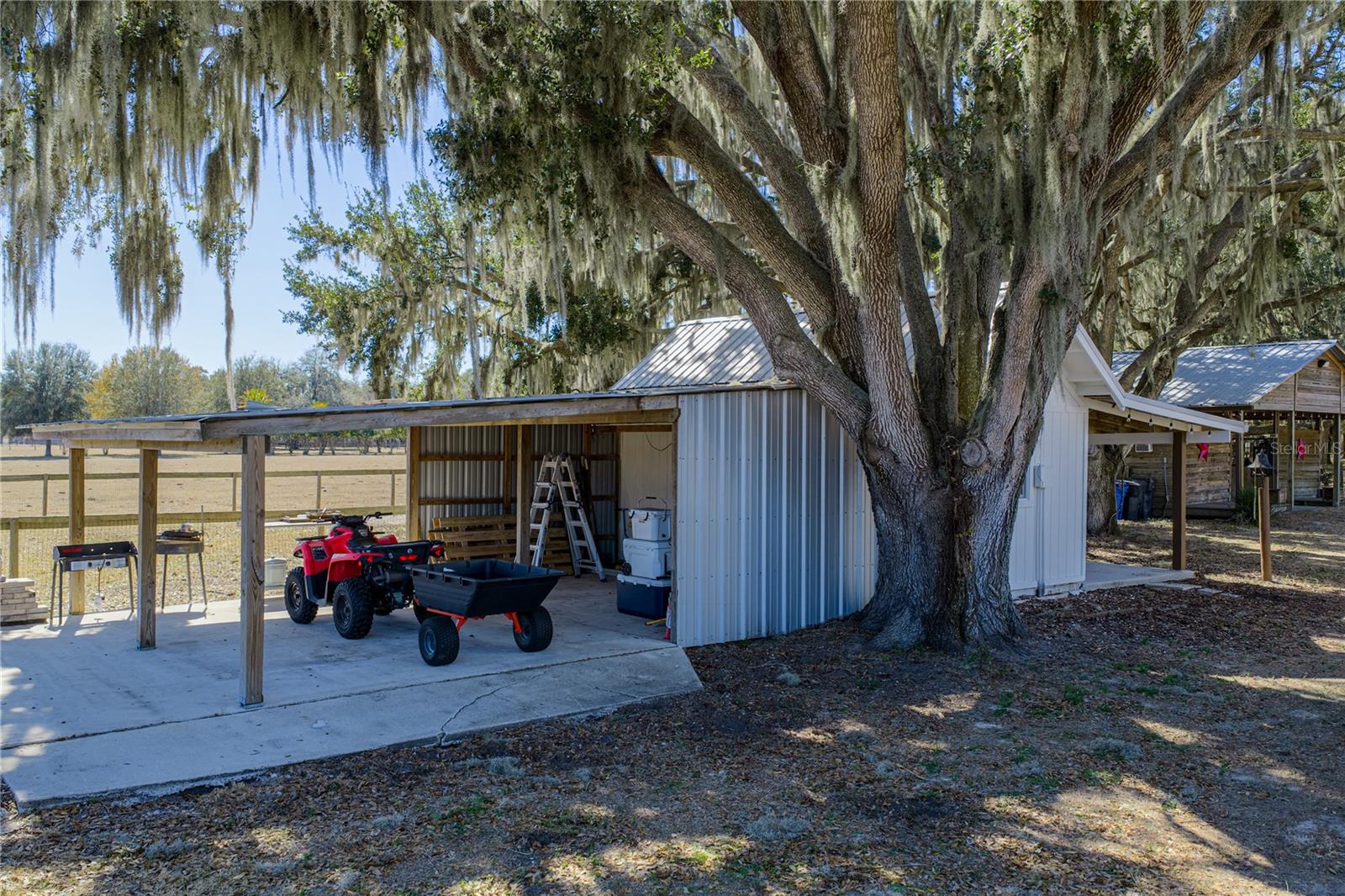 Storage and outdoor porch