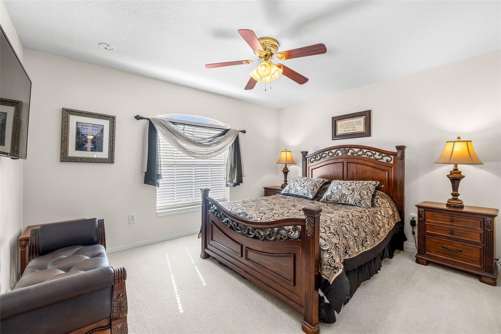 4th Bedroom -upstairs