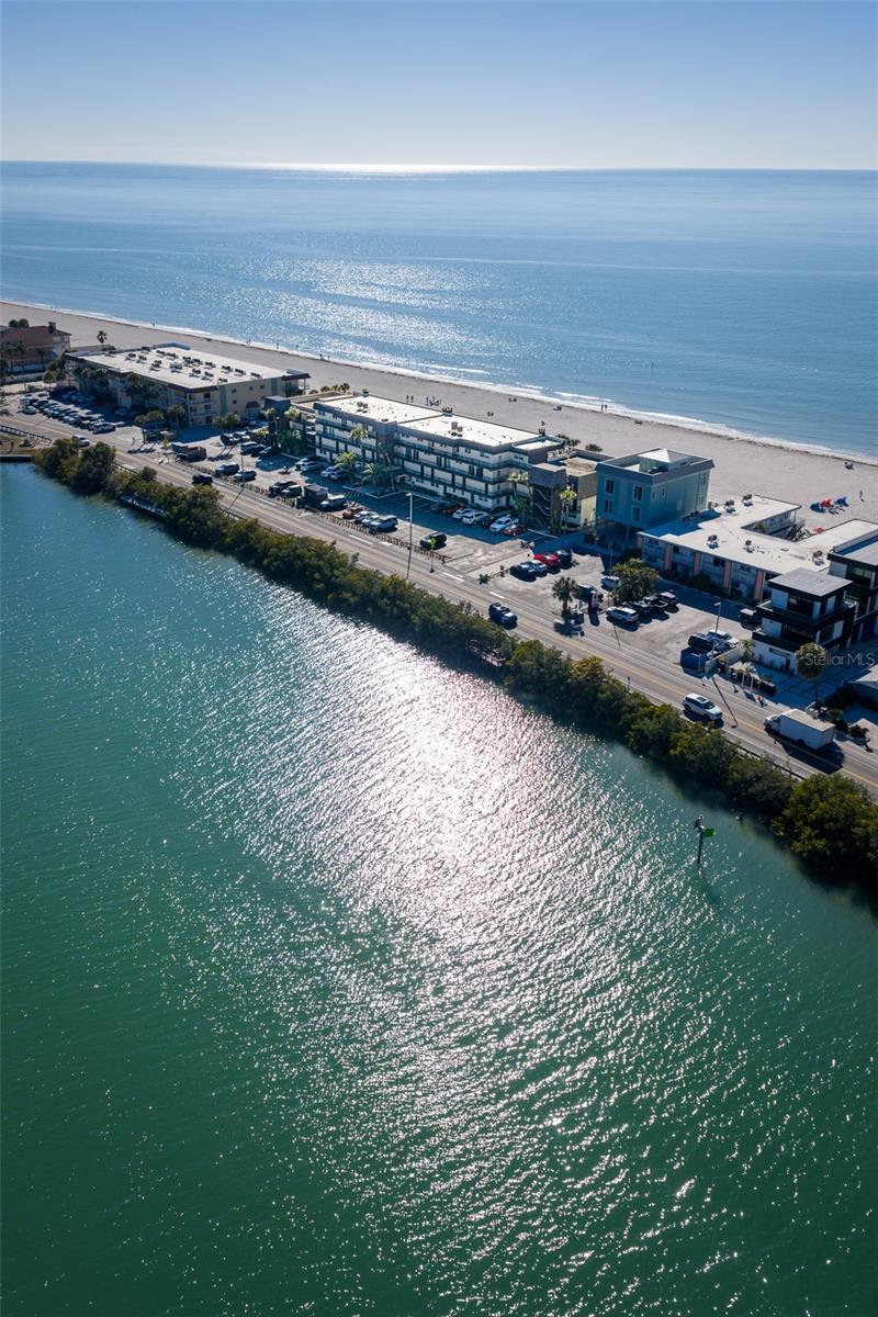 Gorgeous beaches, Exquisite area from Intracoastal to Gulf.