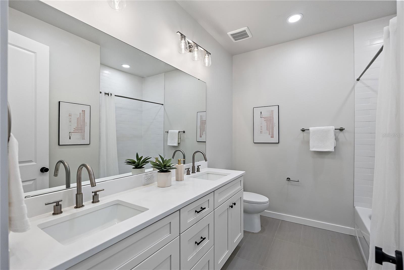 2nd Full Bathroom Upstairs