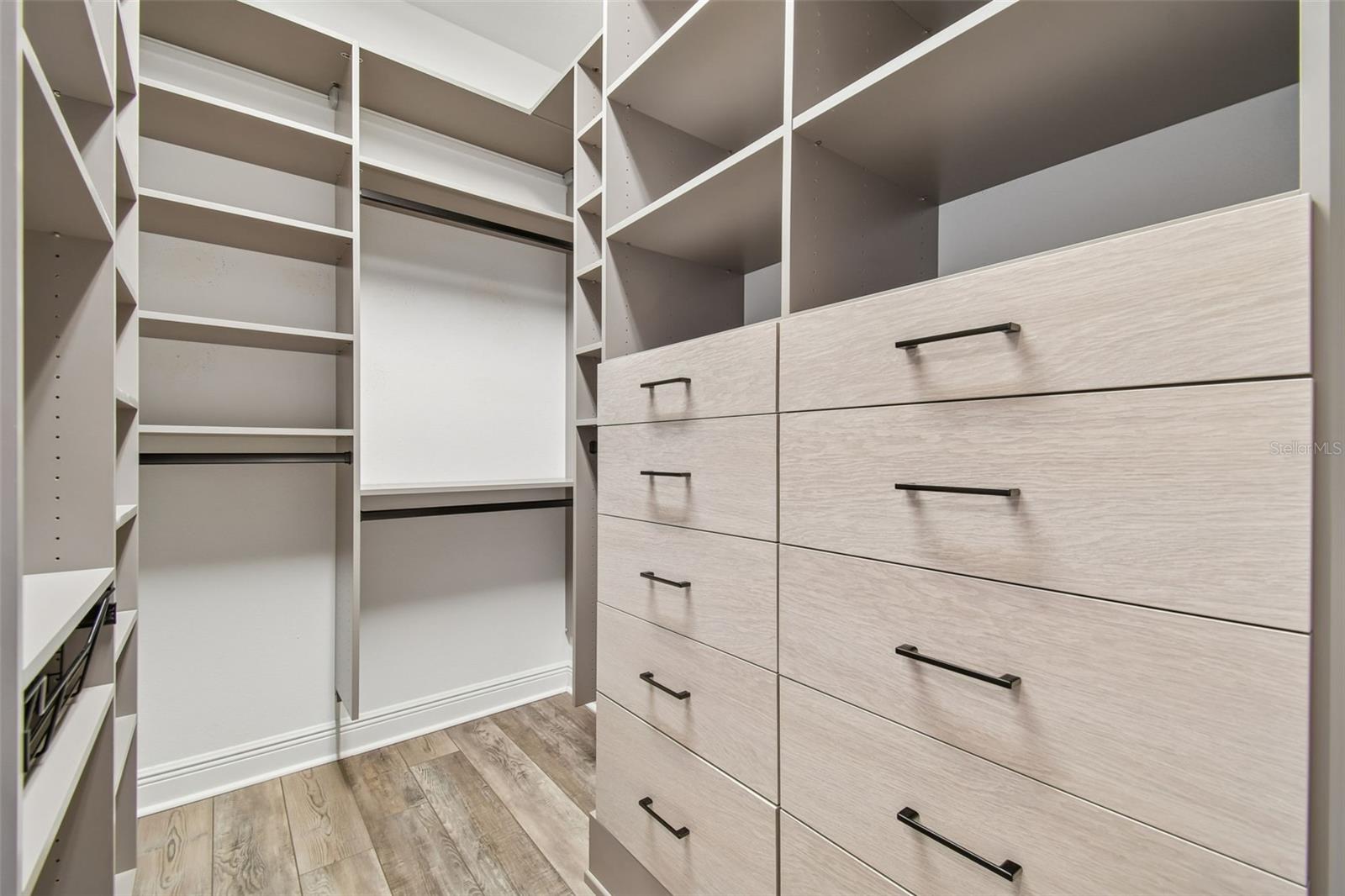 Custom California Closet-Primary