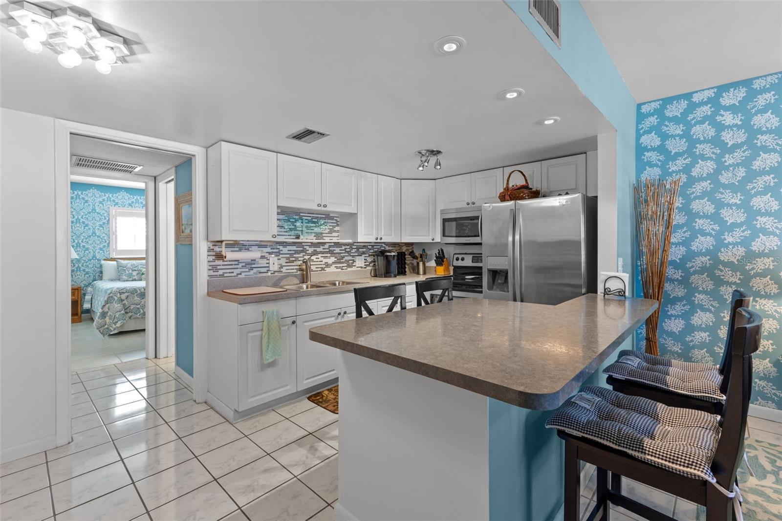 Kitchen and Bar area