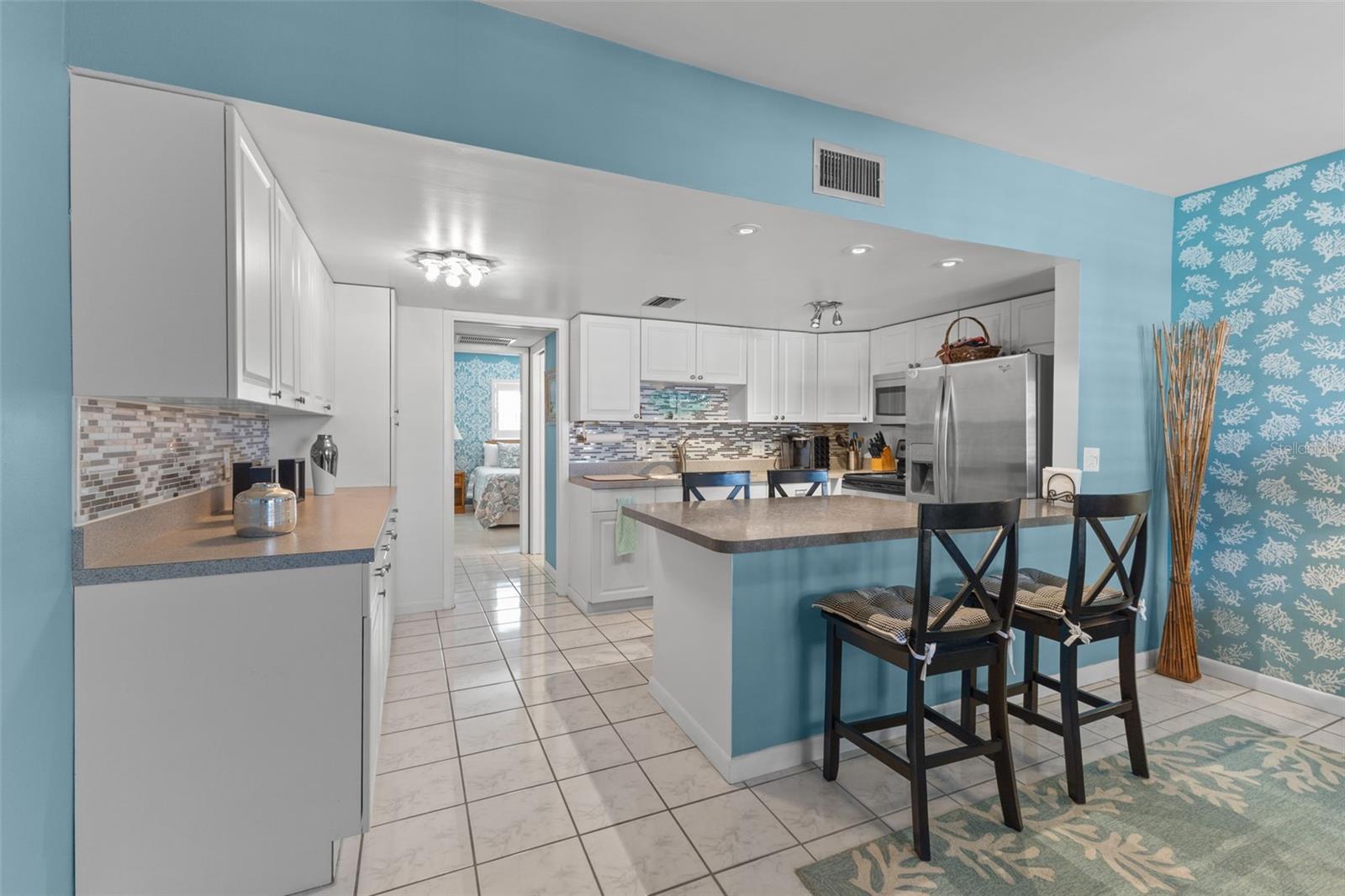 Bar and kitchen area