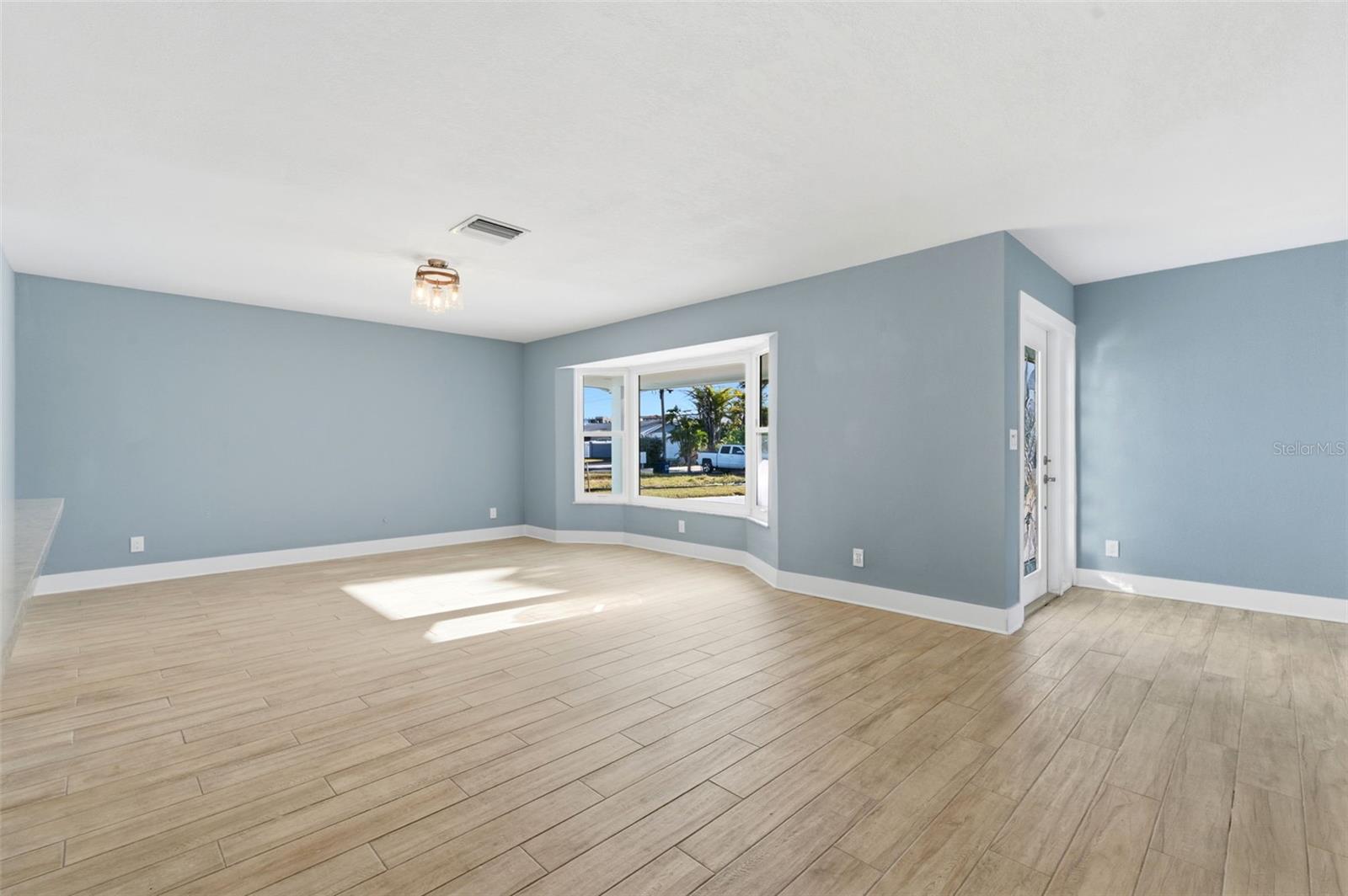 Dining area and front door