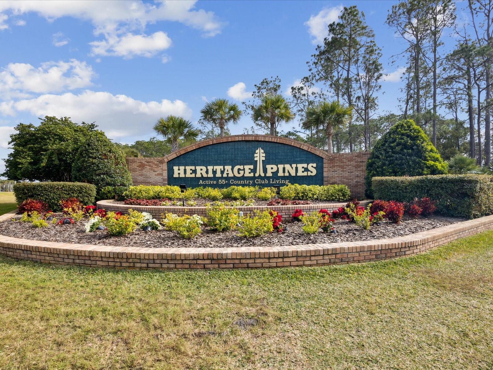 Heritage Pines Entrance