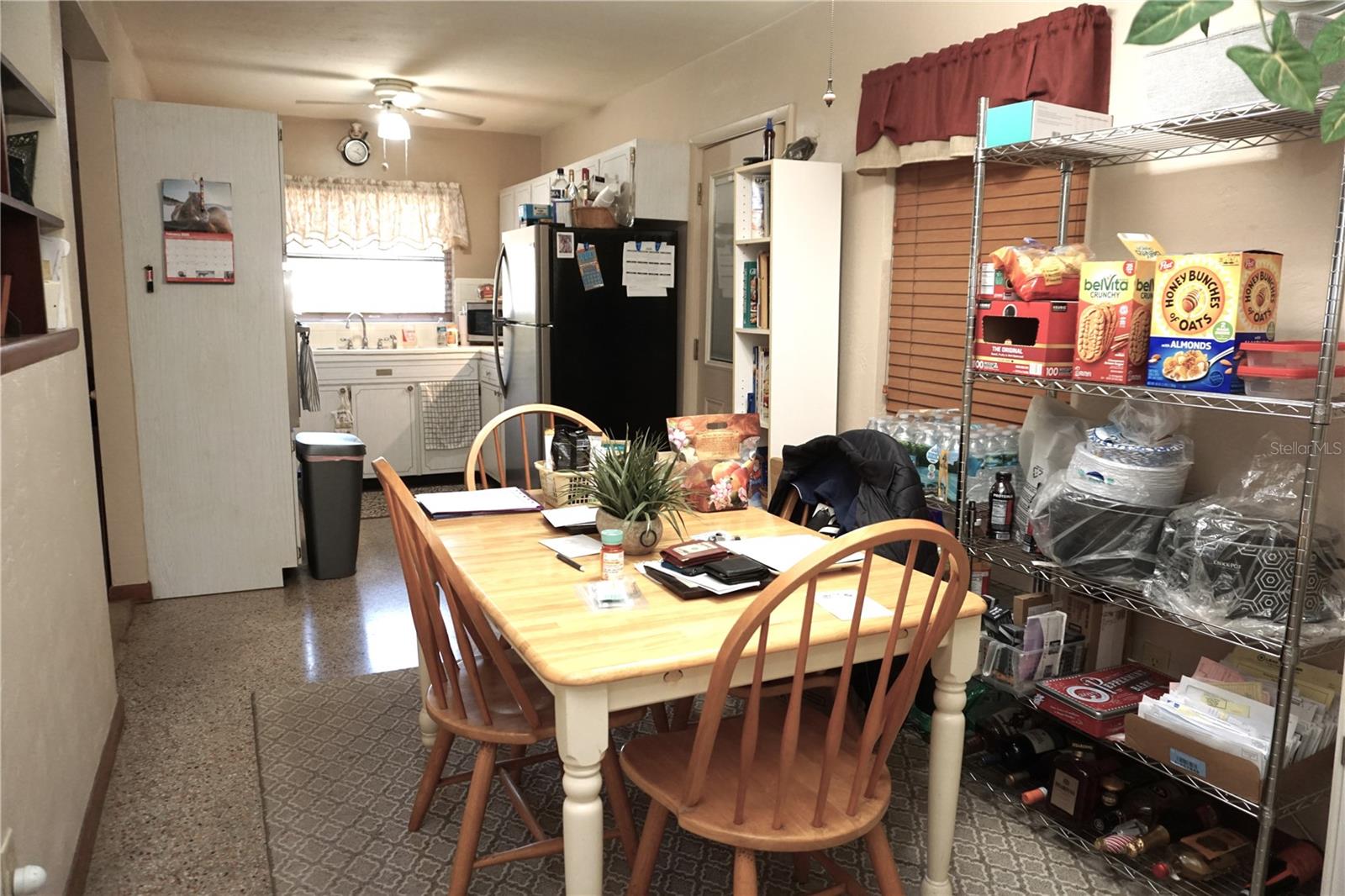 Dining Area looking to Kitchen