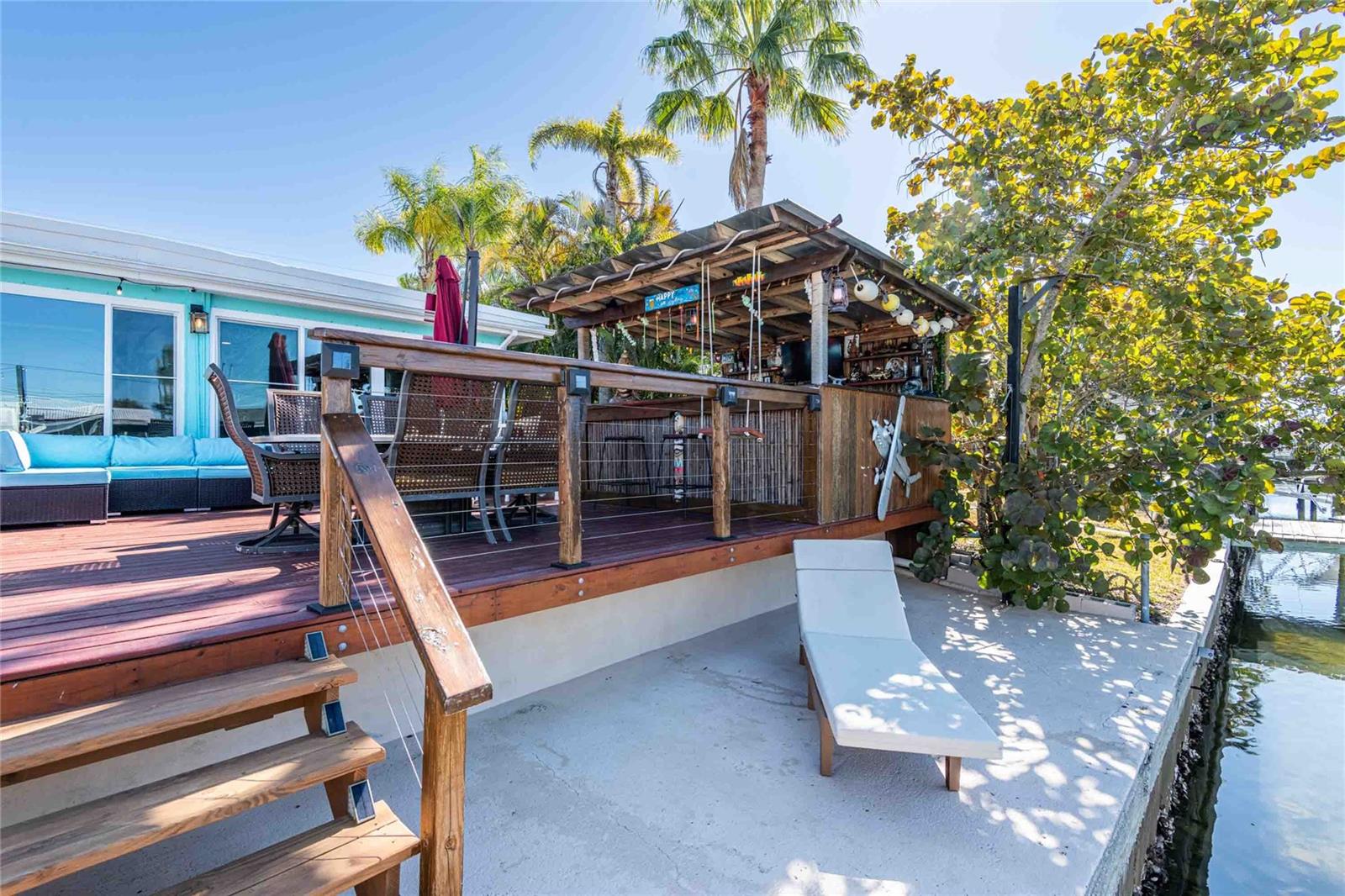 Sundeck perfect for relaxing or fishing!