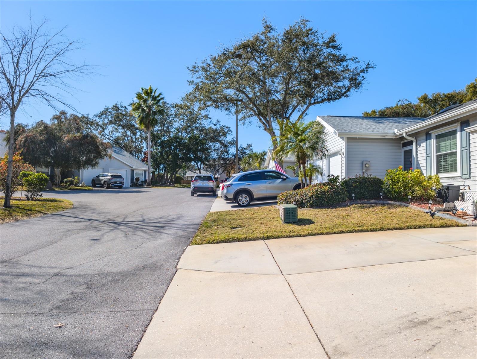 PARKING for 2 vehicles