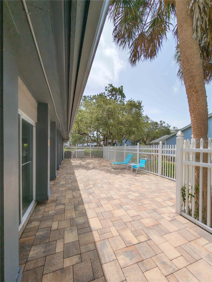 Sunny and warm - a million reasons to live here!