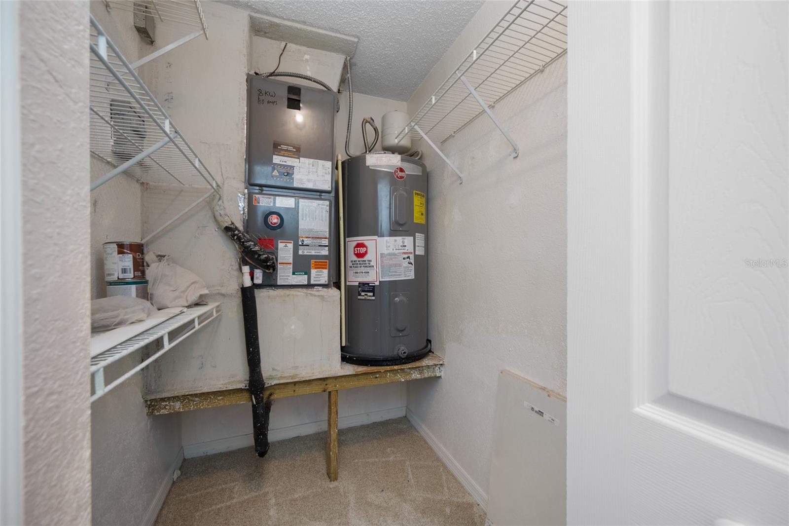 Walk in closet Bedroom 1