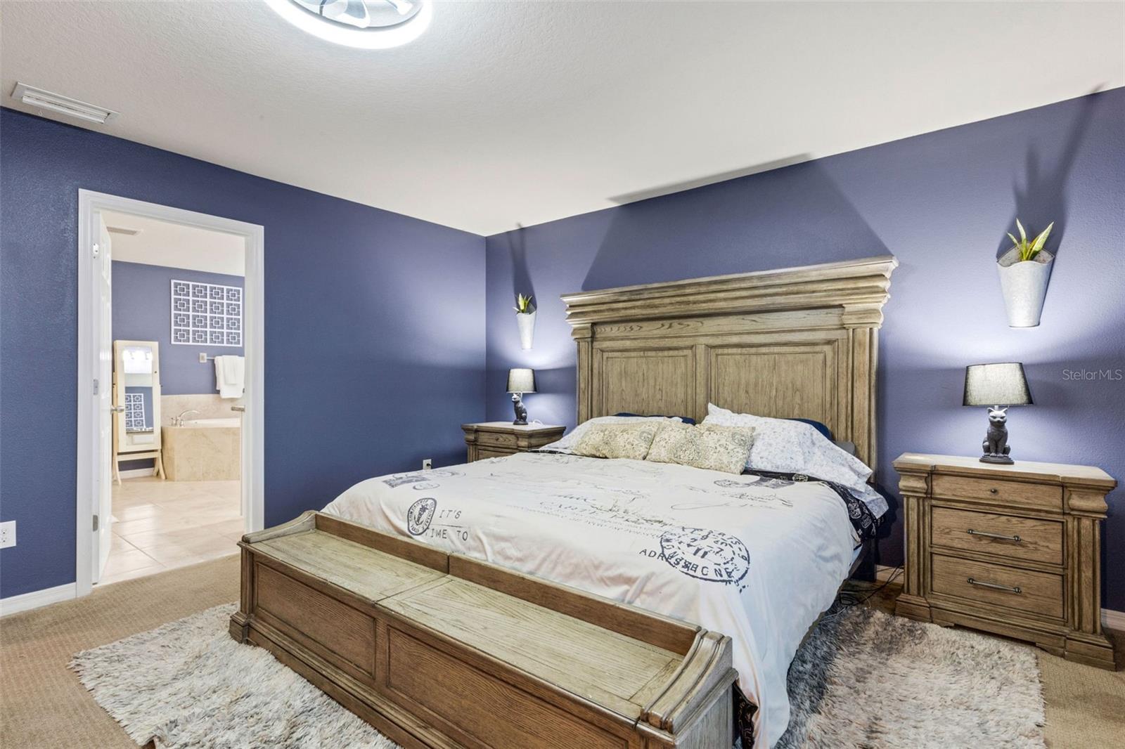 Primary Bedroom with  en suite