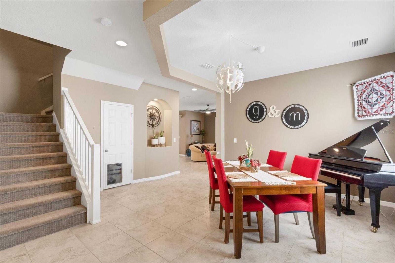 Grand entry for entertaining or living space.