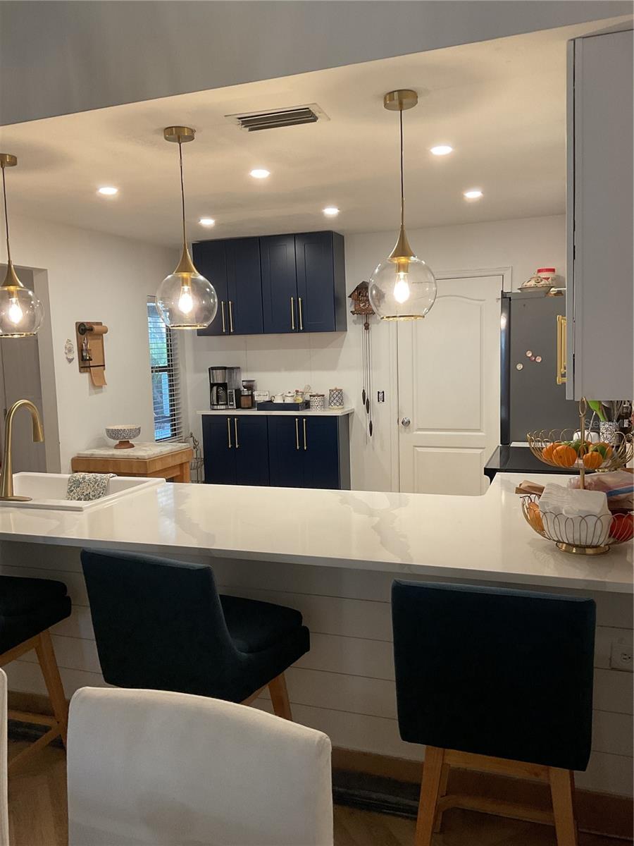 Pendant lighting in Kitchen