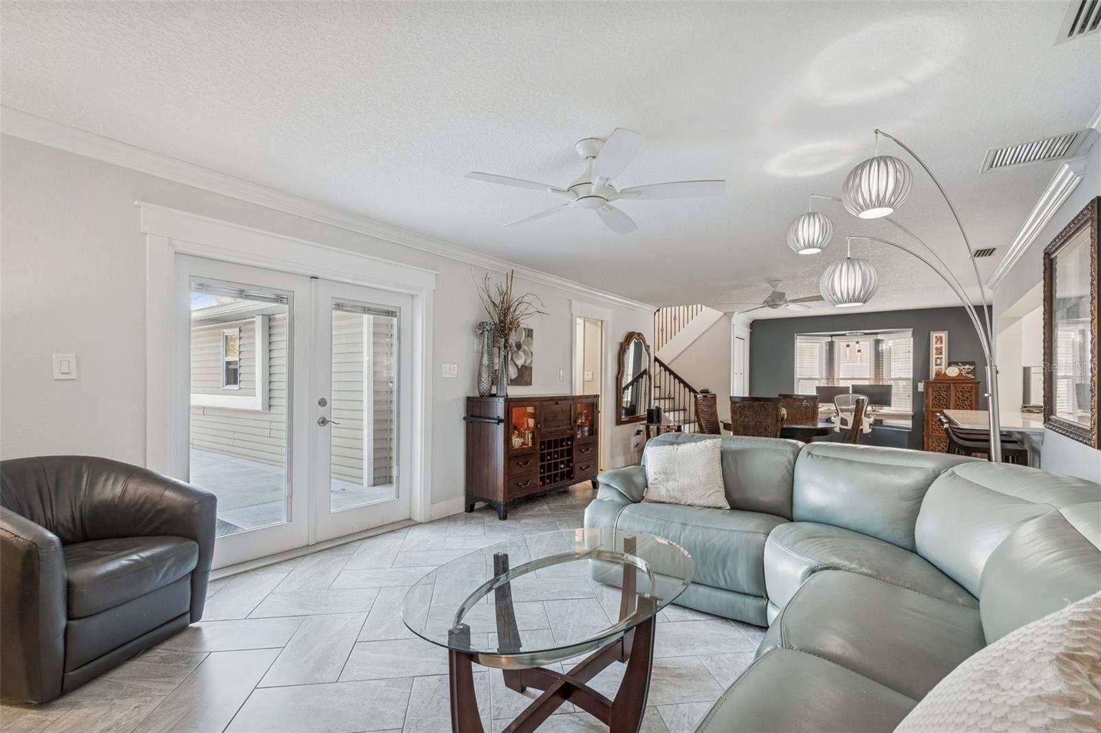 French doors to pool