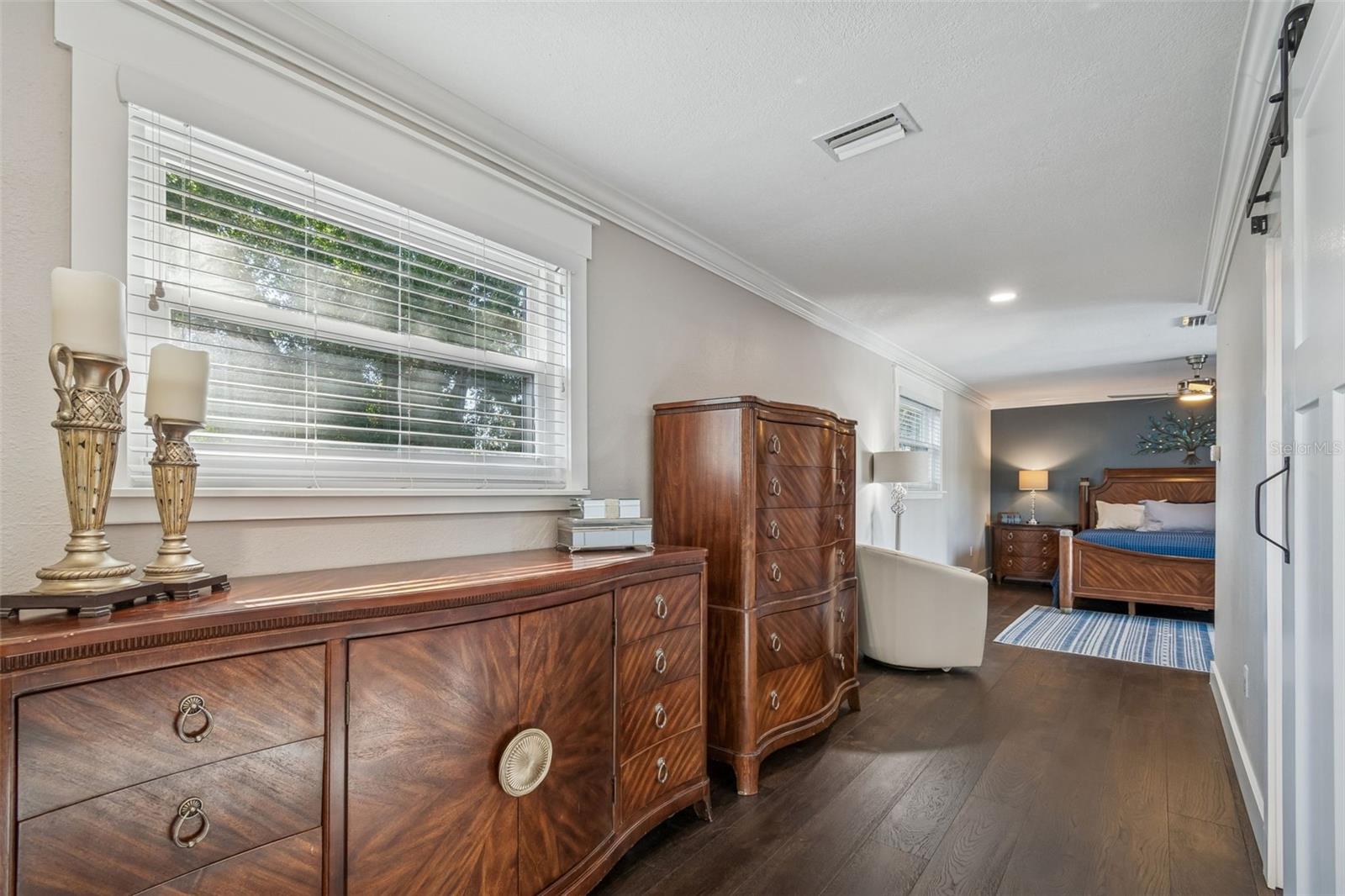 Long entry space into master