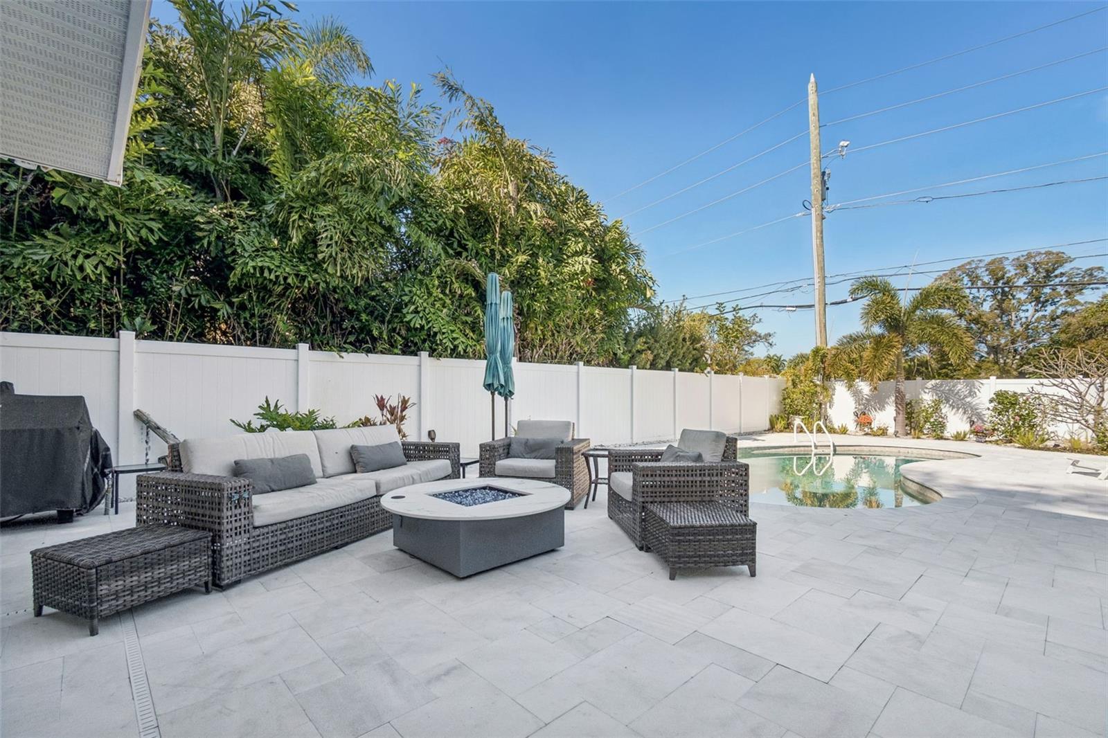Outdoor patio deck space