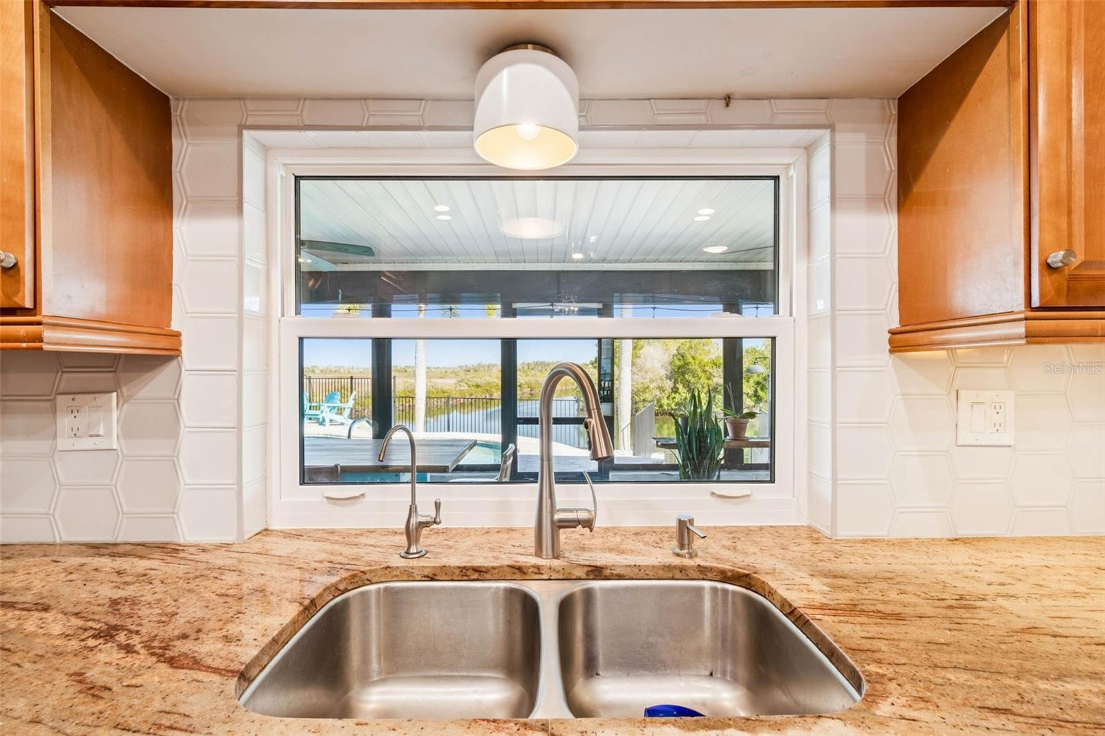 Kitchen – waterway view