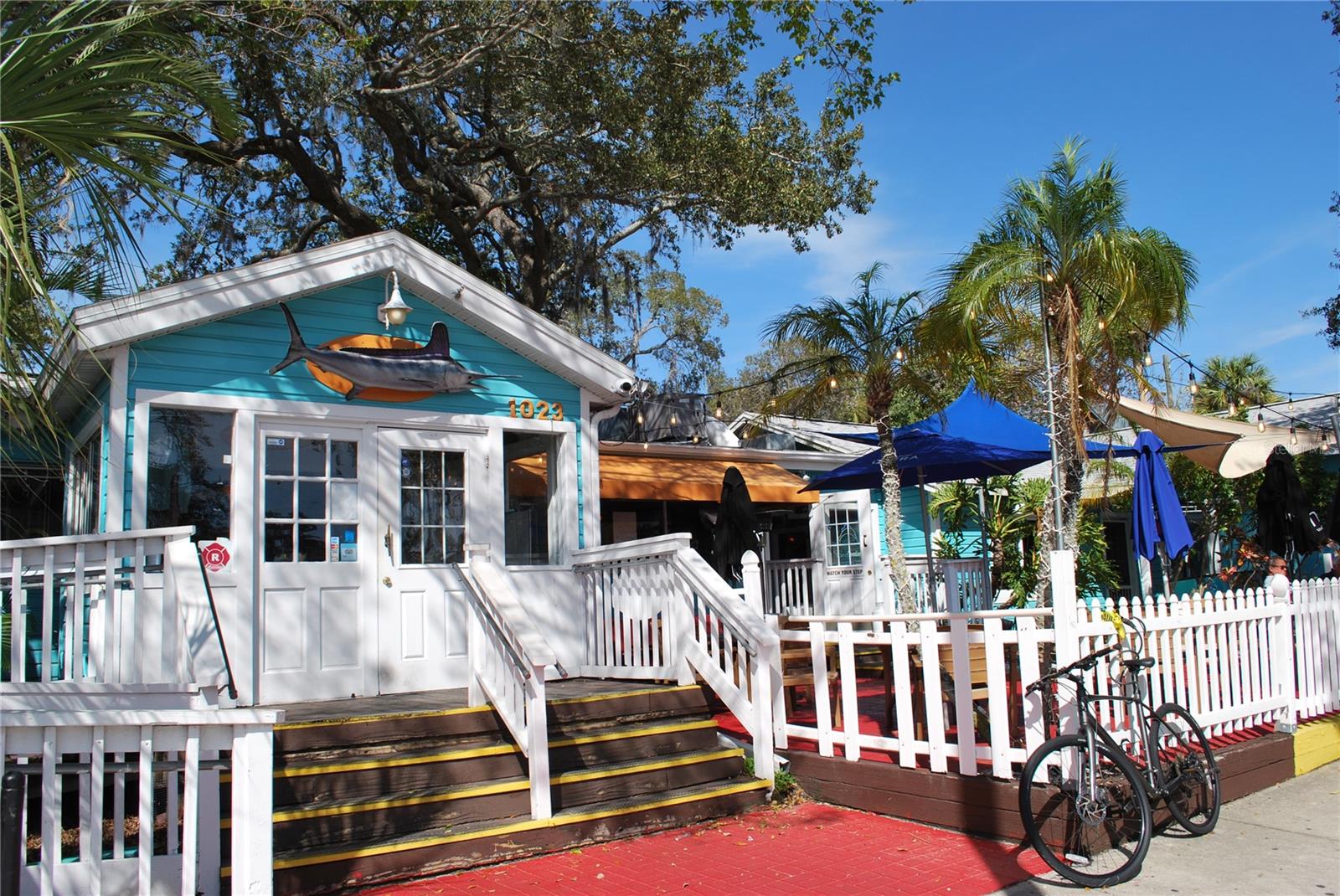 Walk or Golf cart to Dinner Downtown Palm Harbor