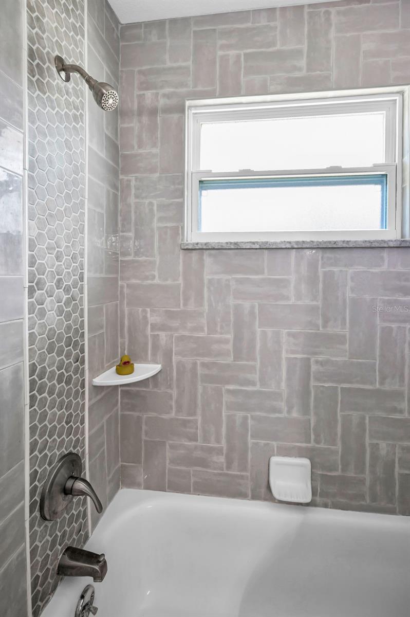 Upstairsd Remodeled Bathroom #3 - tub/shower combination