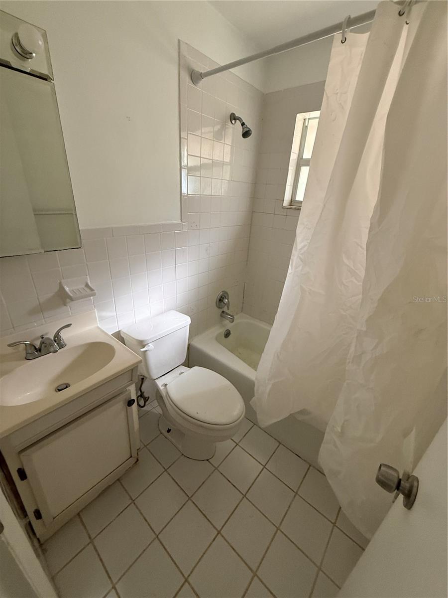 2nd Bathroom