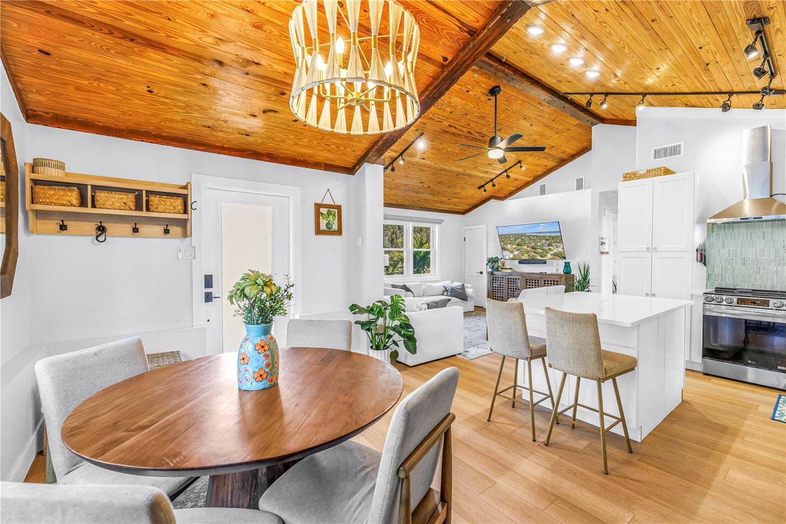 Gorgeous Pine Cathedral Ceilings