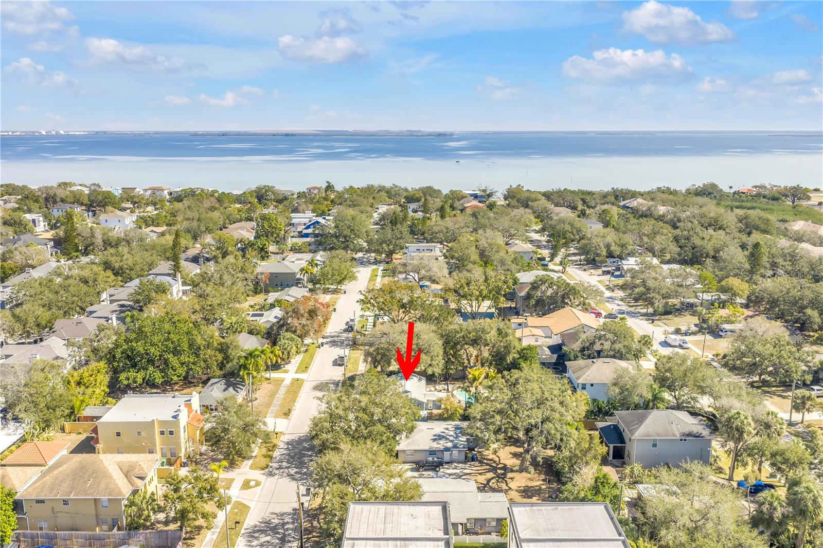 Only a block away from Bayshore Blvd